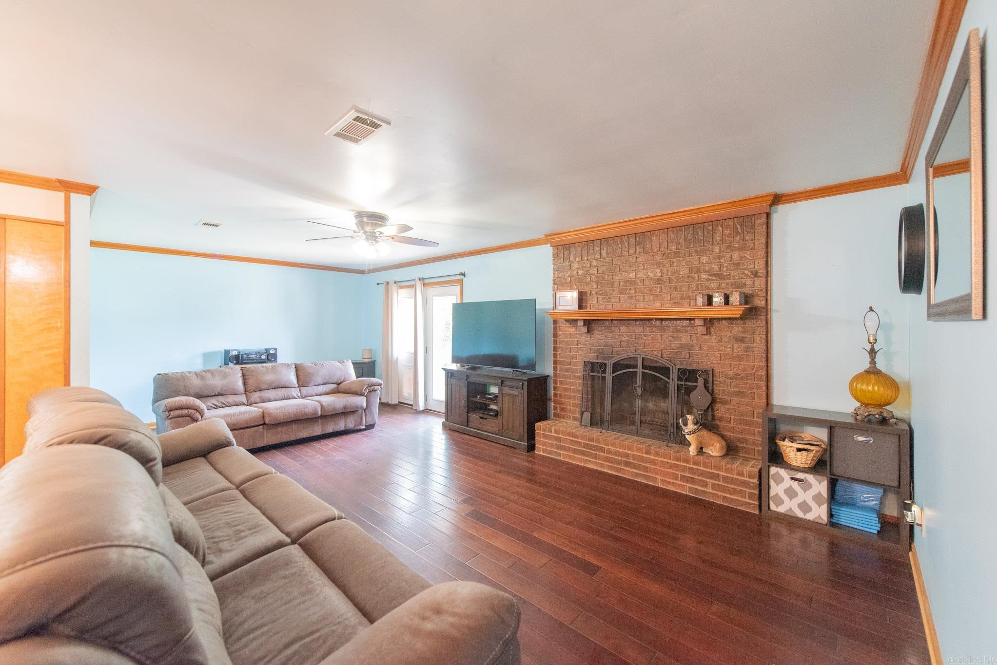 NORTHLAKE - Residential