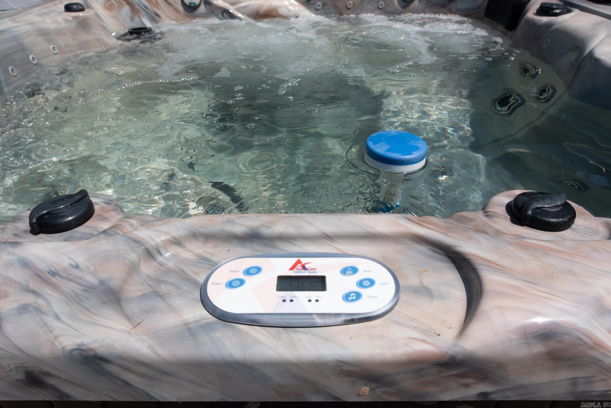 NORTHLAKE - Residential