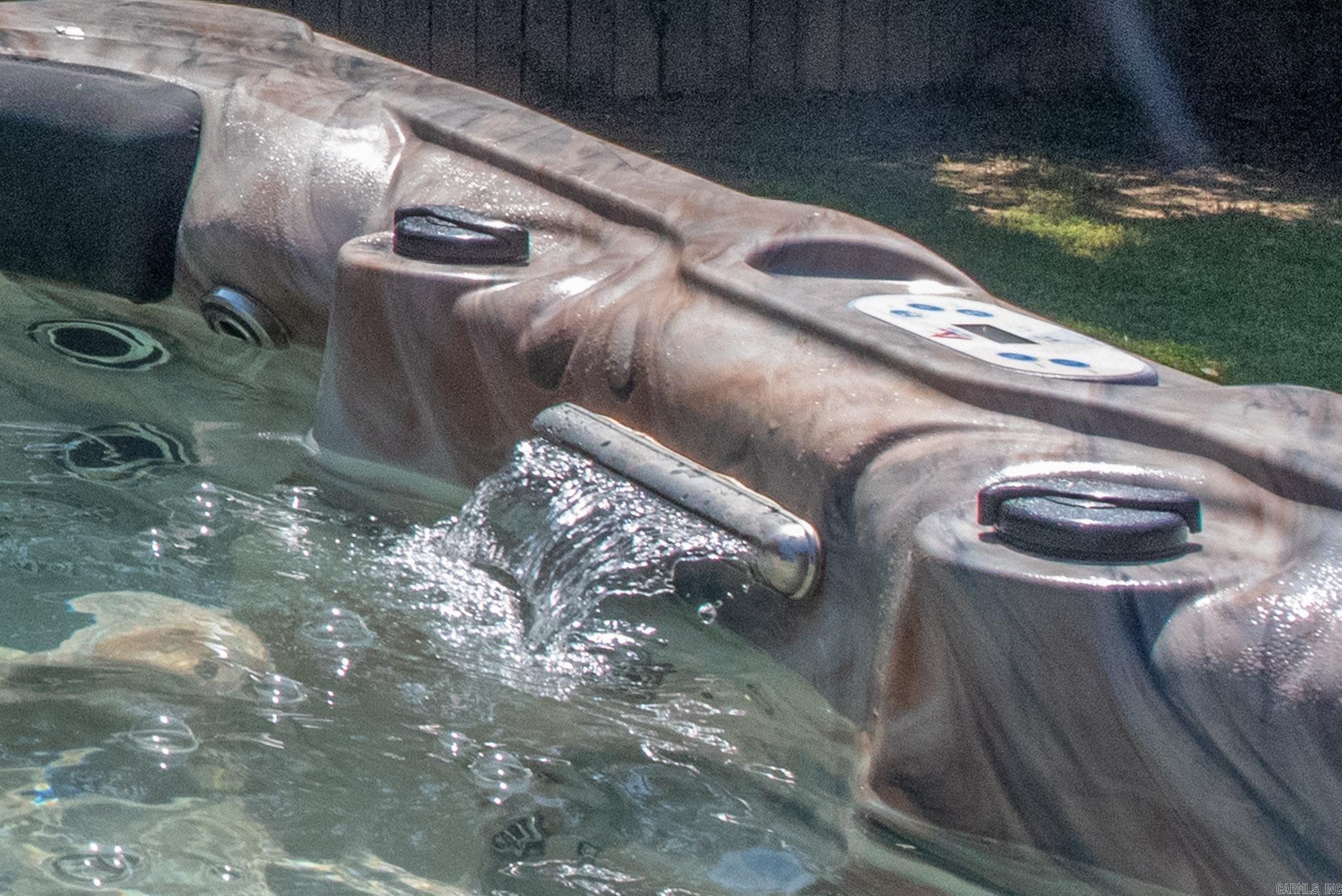 NORTHLAKE - Residential