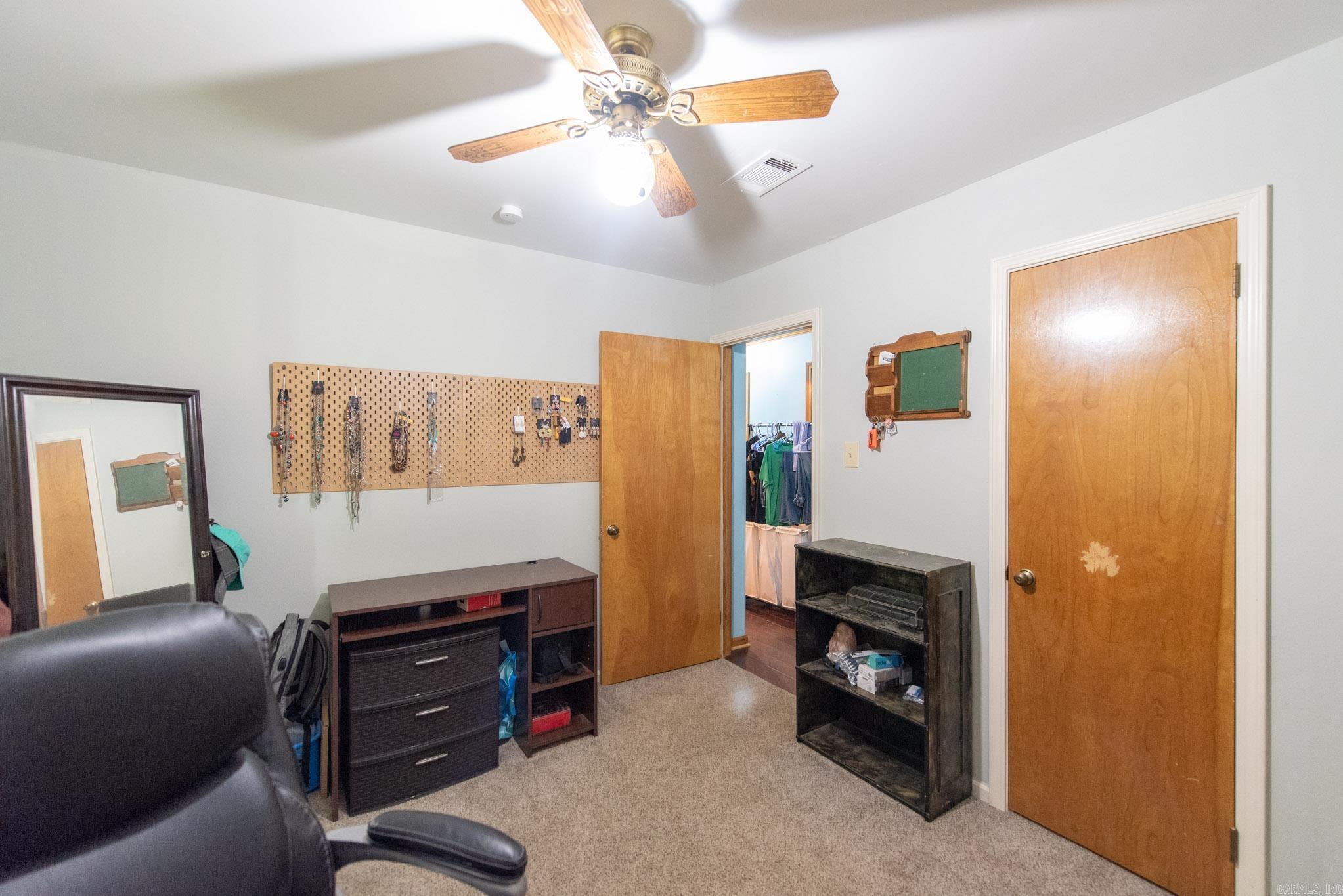 NORTHLAKE - Residential