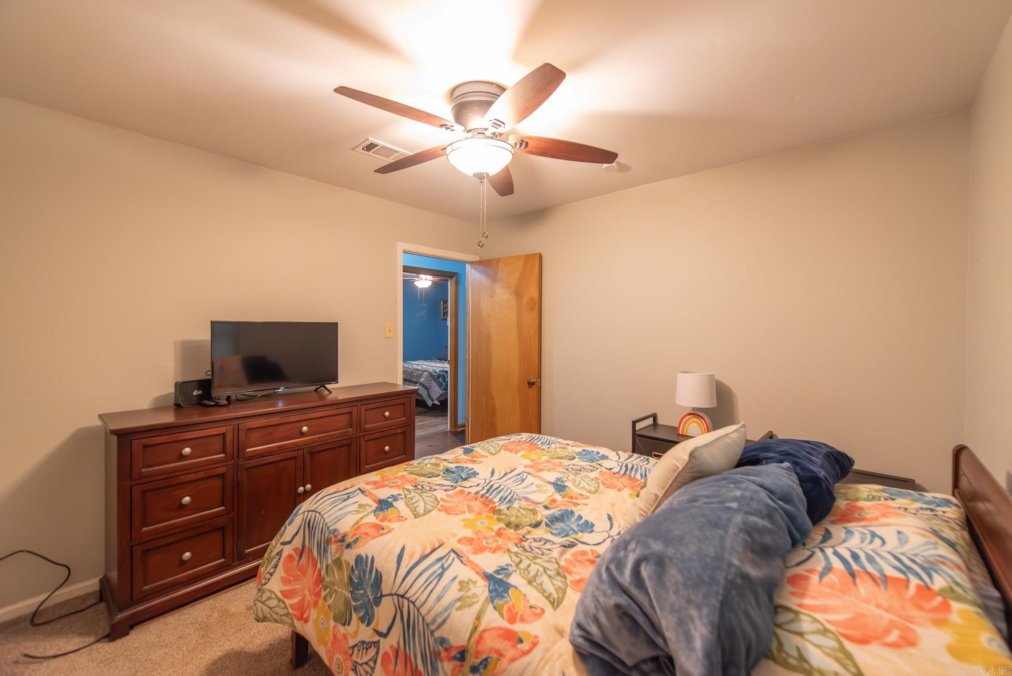 NORTHLAKE - Residential