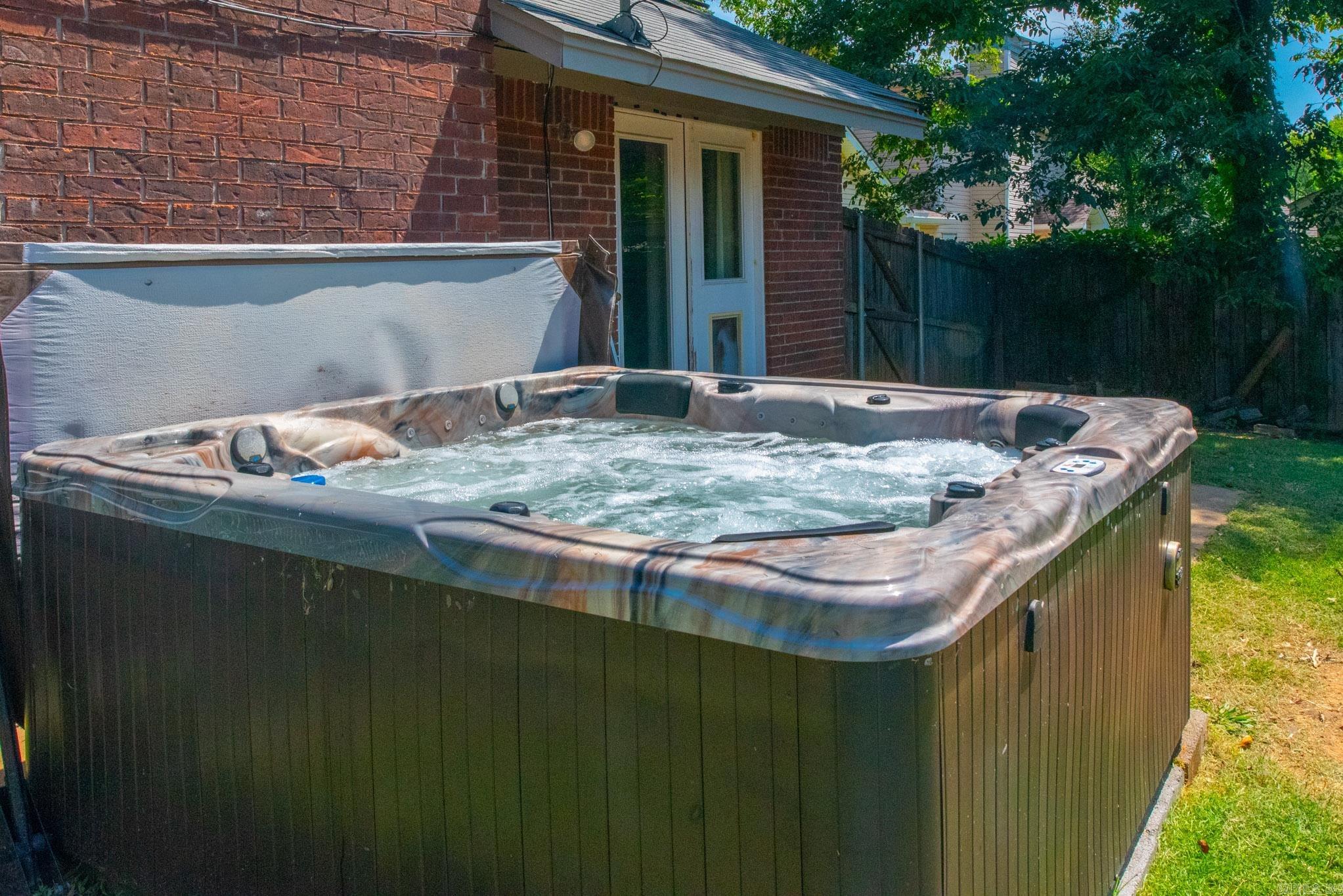 NORTHLAKE - Residential