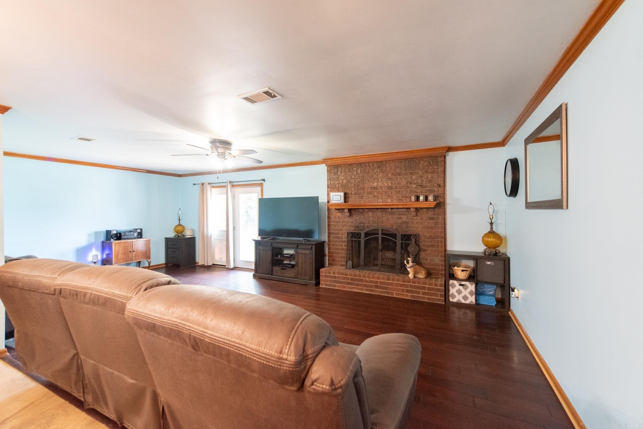 NORTHLAKE - Residential