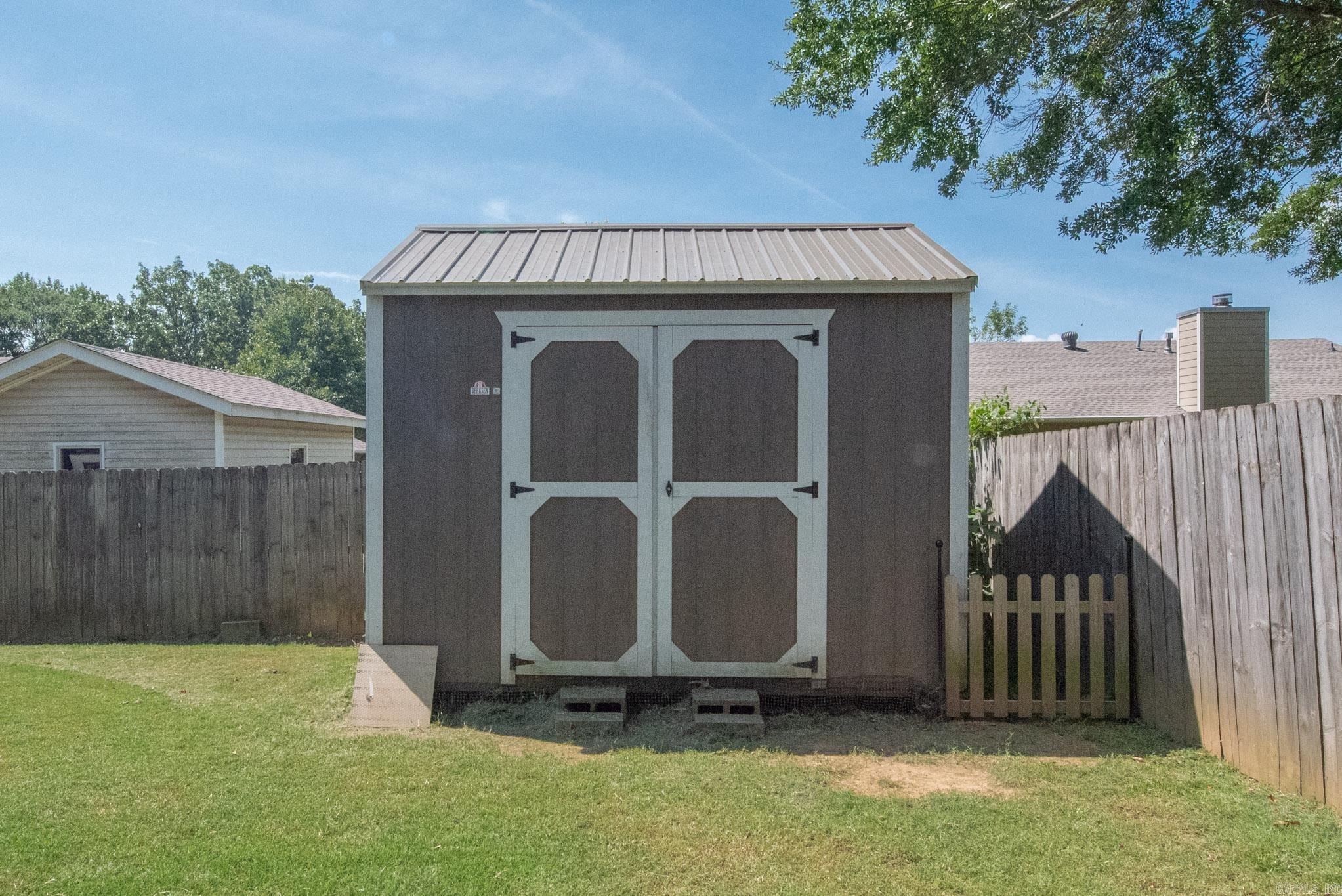 NORTHLAKE - Residential