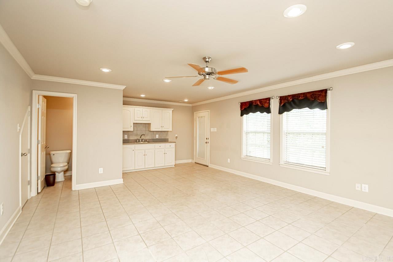 MILLERS CROSSING - Residential