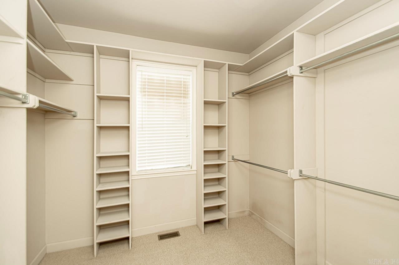 MILLERS CROSSING - Residential