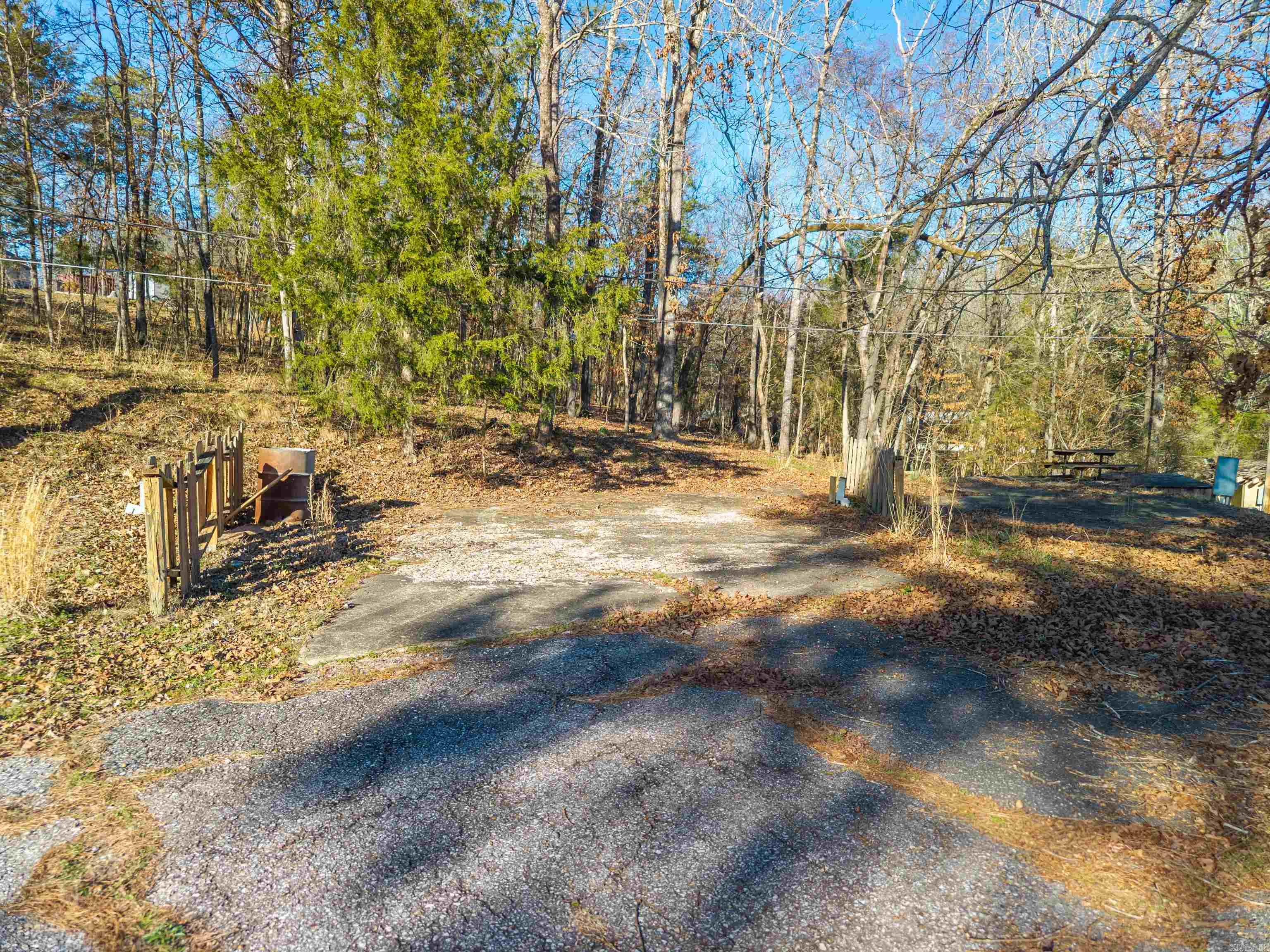 Metes & Bounds - Land