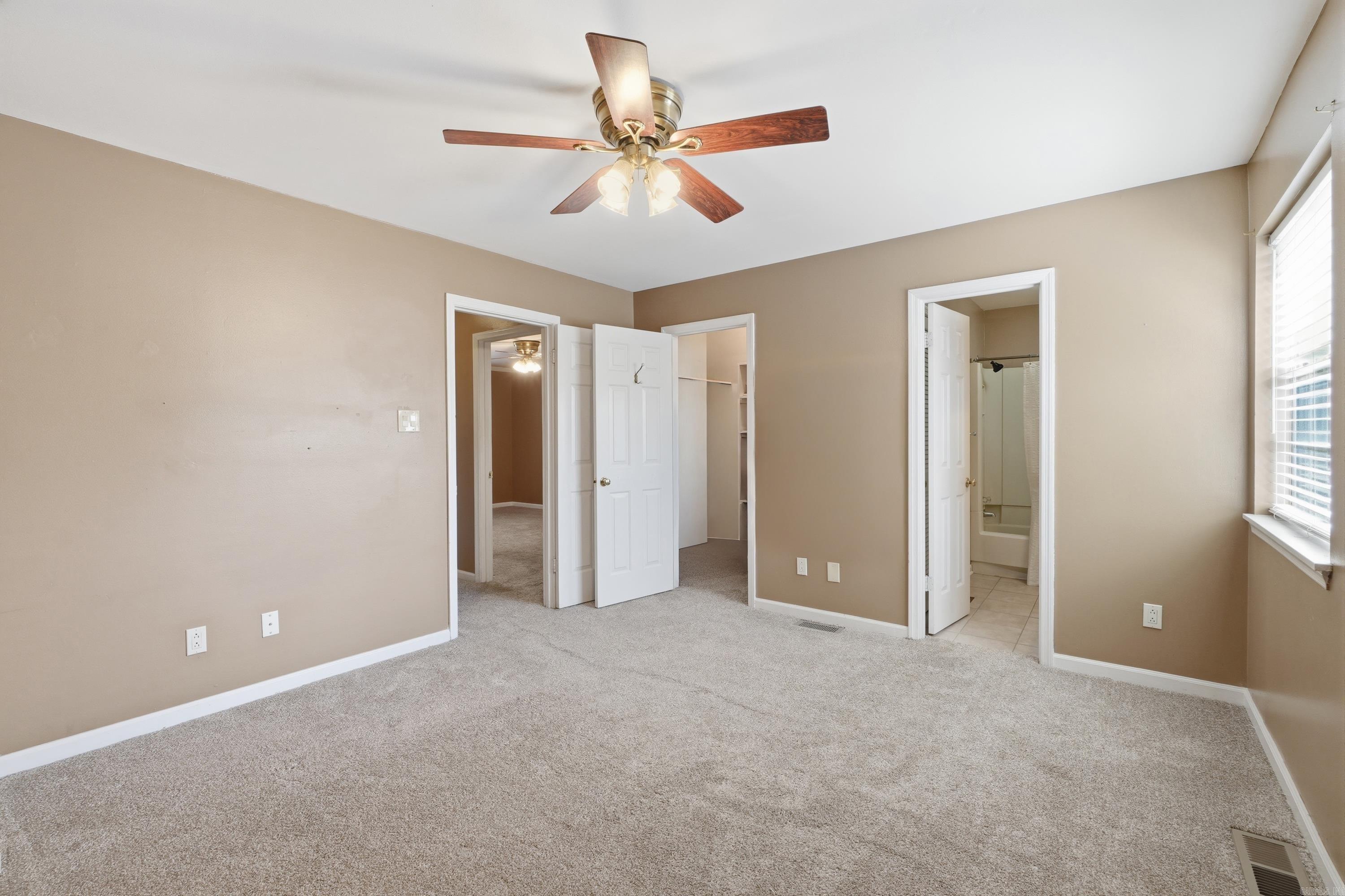 KINGSBRIDGE TWNHSE - Residential