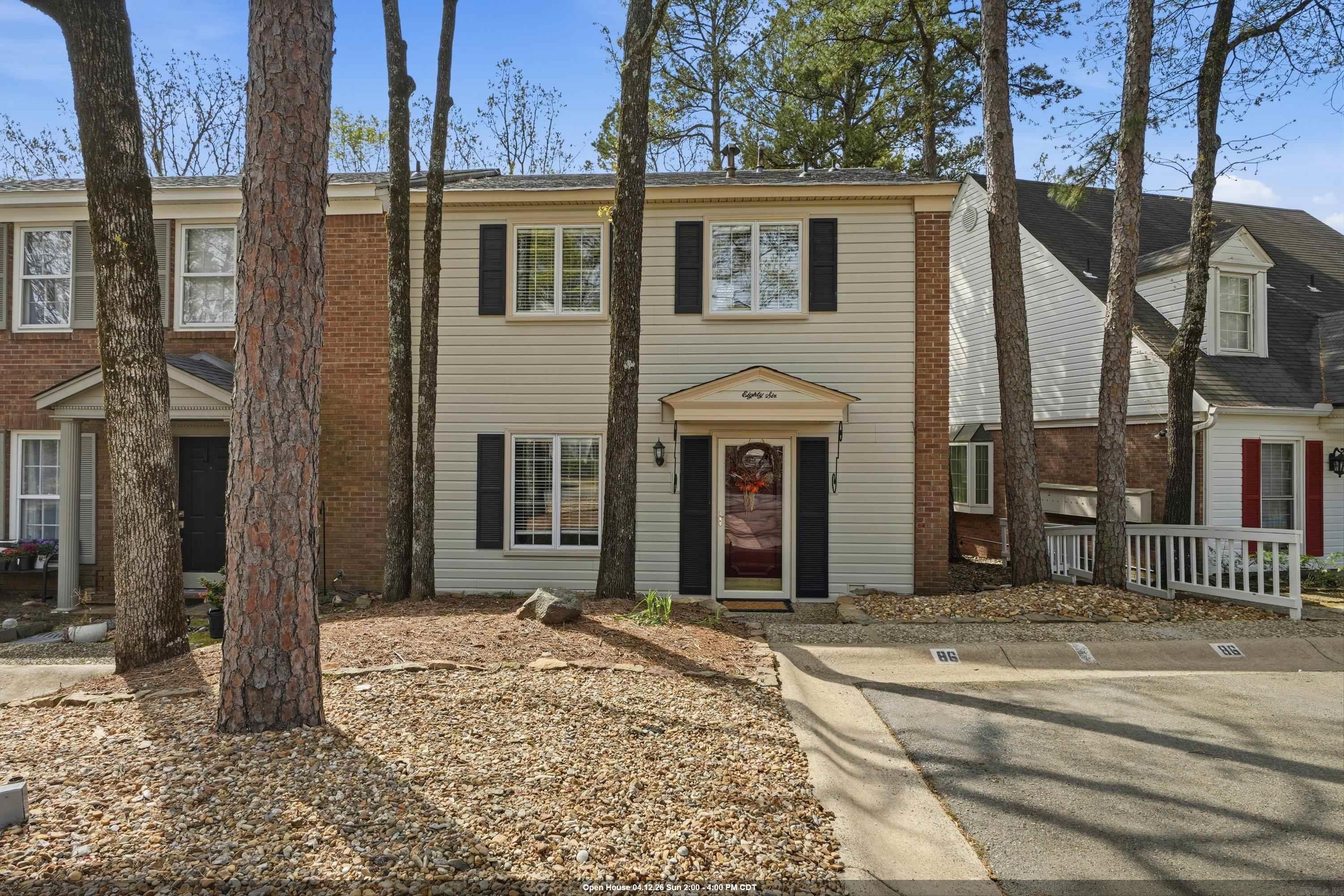 KINGSBRIDGE TWNHSE - Residential