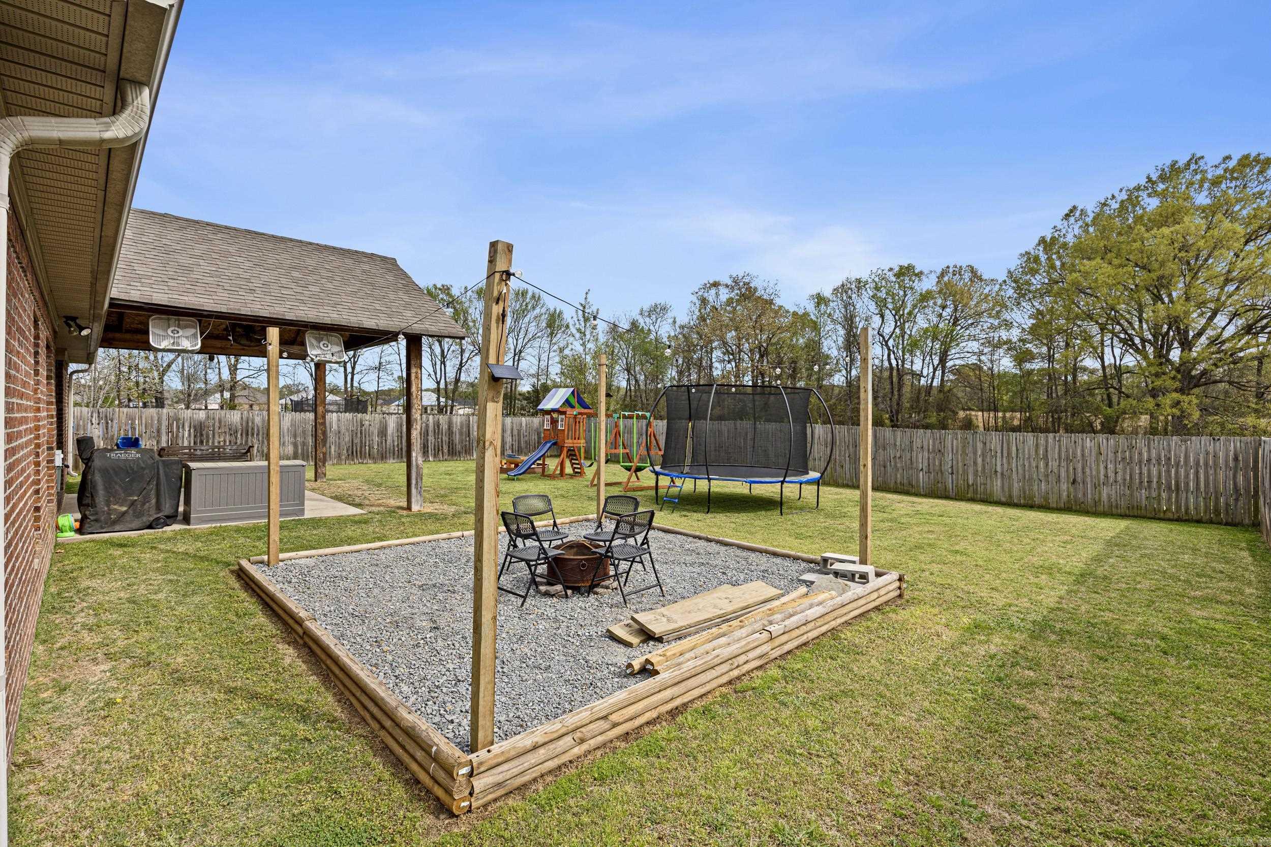 SAGEBRUSH COVE - Residential