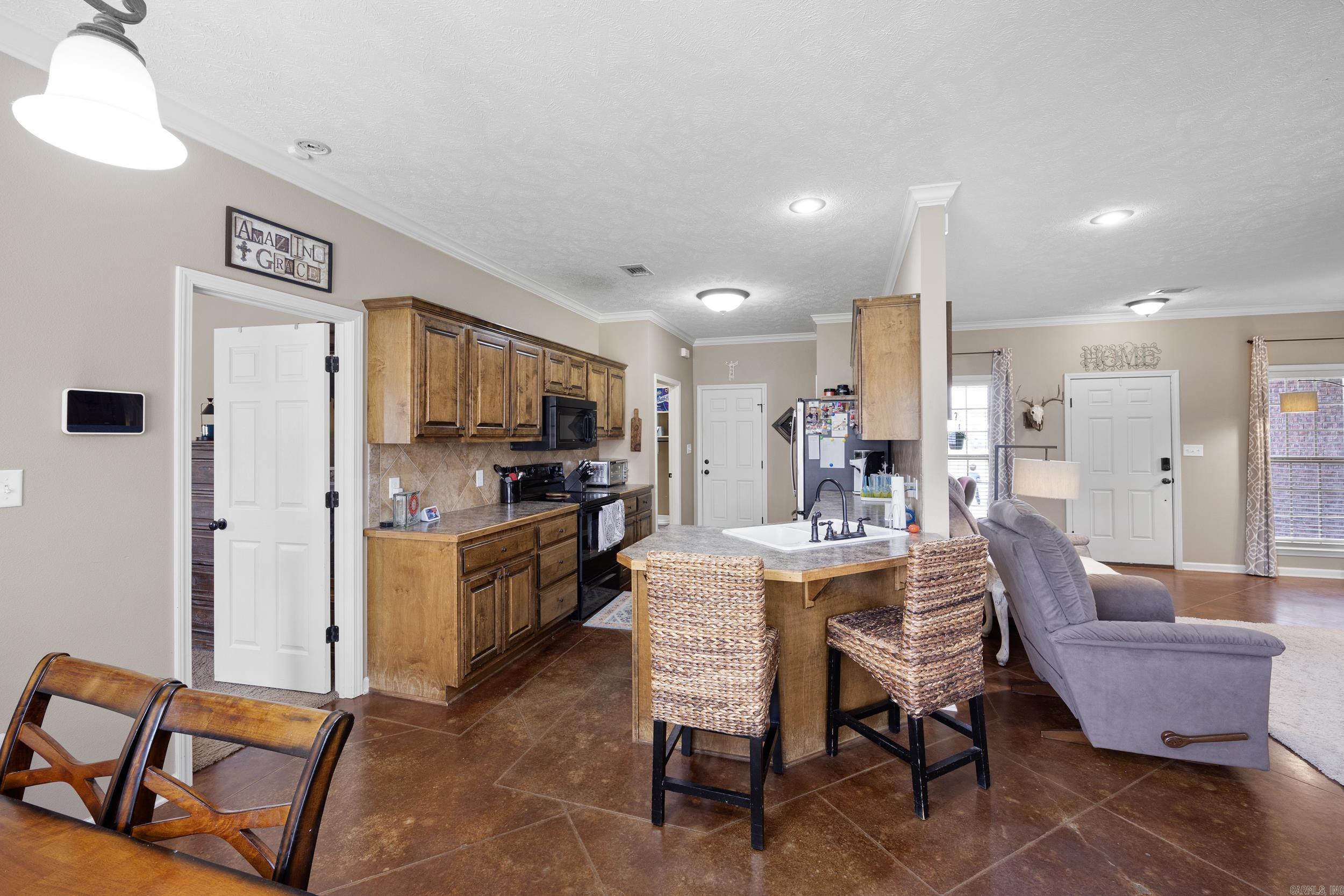 SAGEBRUSH COVE - Residential