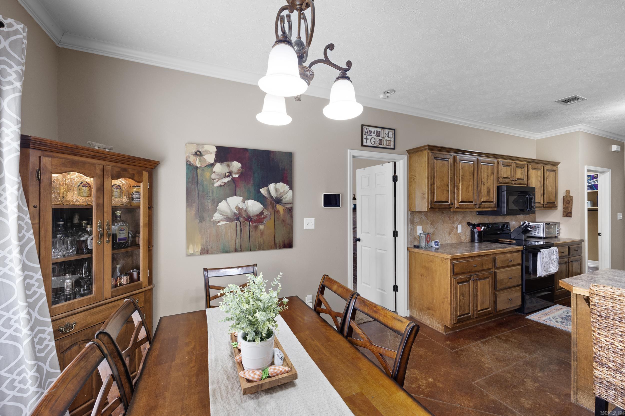 SAGEBRUSH COVE - Residential