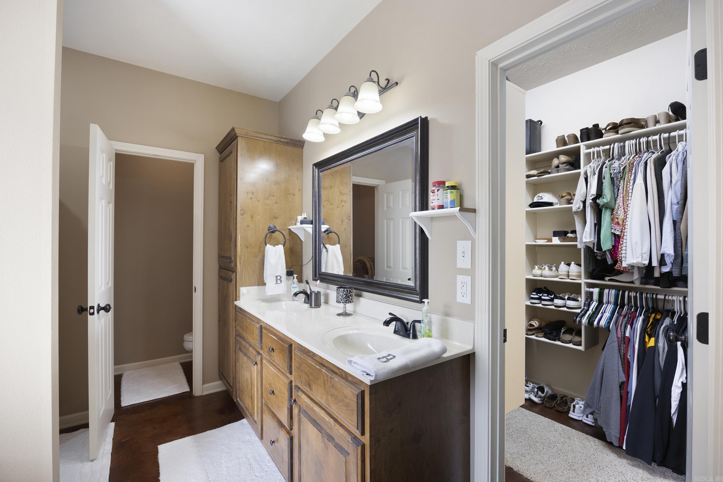 SAGEBRUSH COVE - Residential