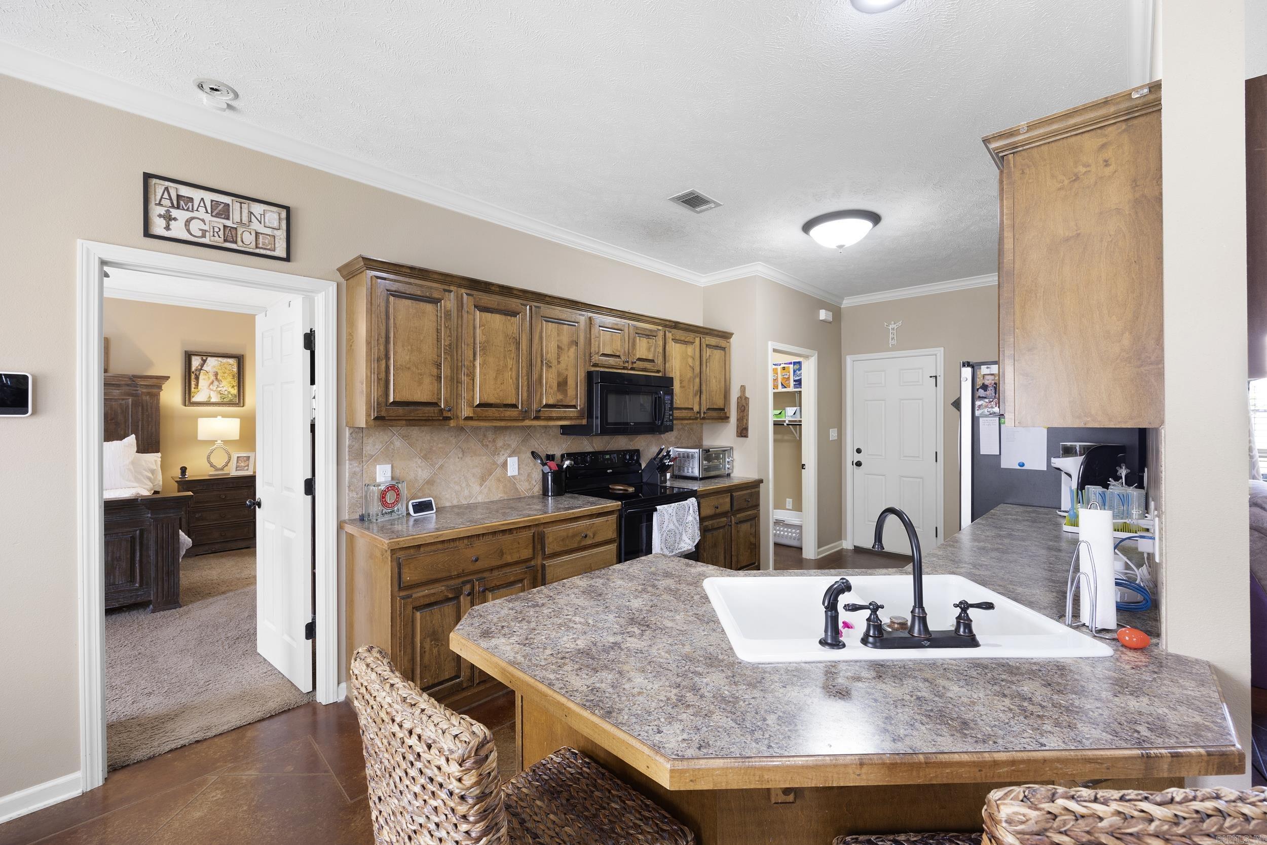 SAGEBRUSH COVE - Residential