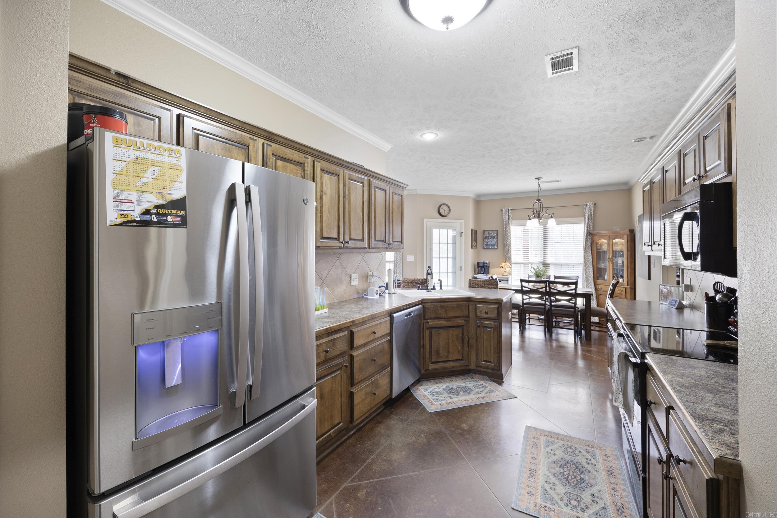 SAGEBRUSH COVE - Residential