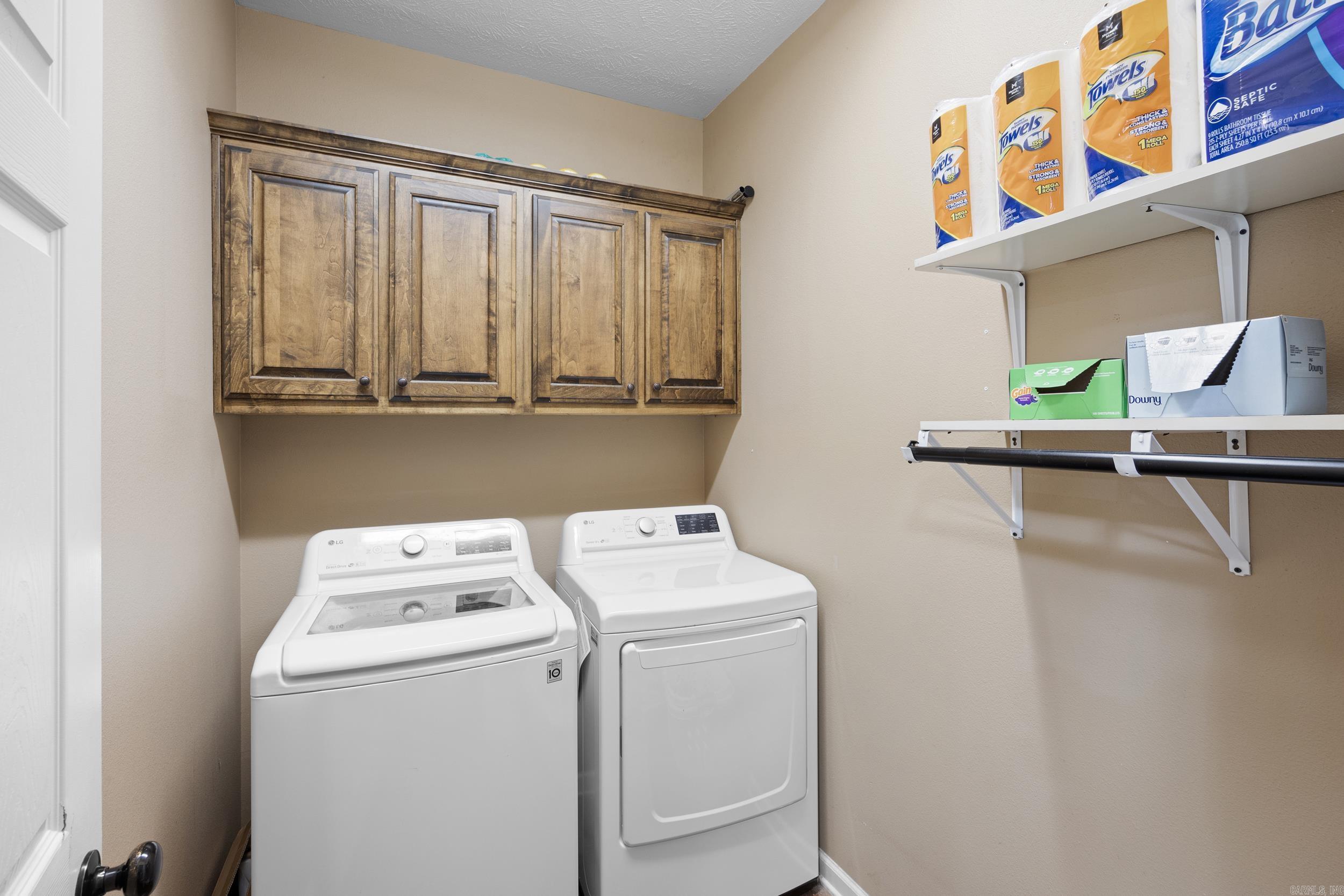 SAGEBRUSH COVE - Residential