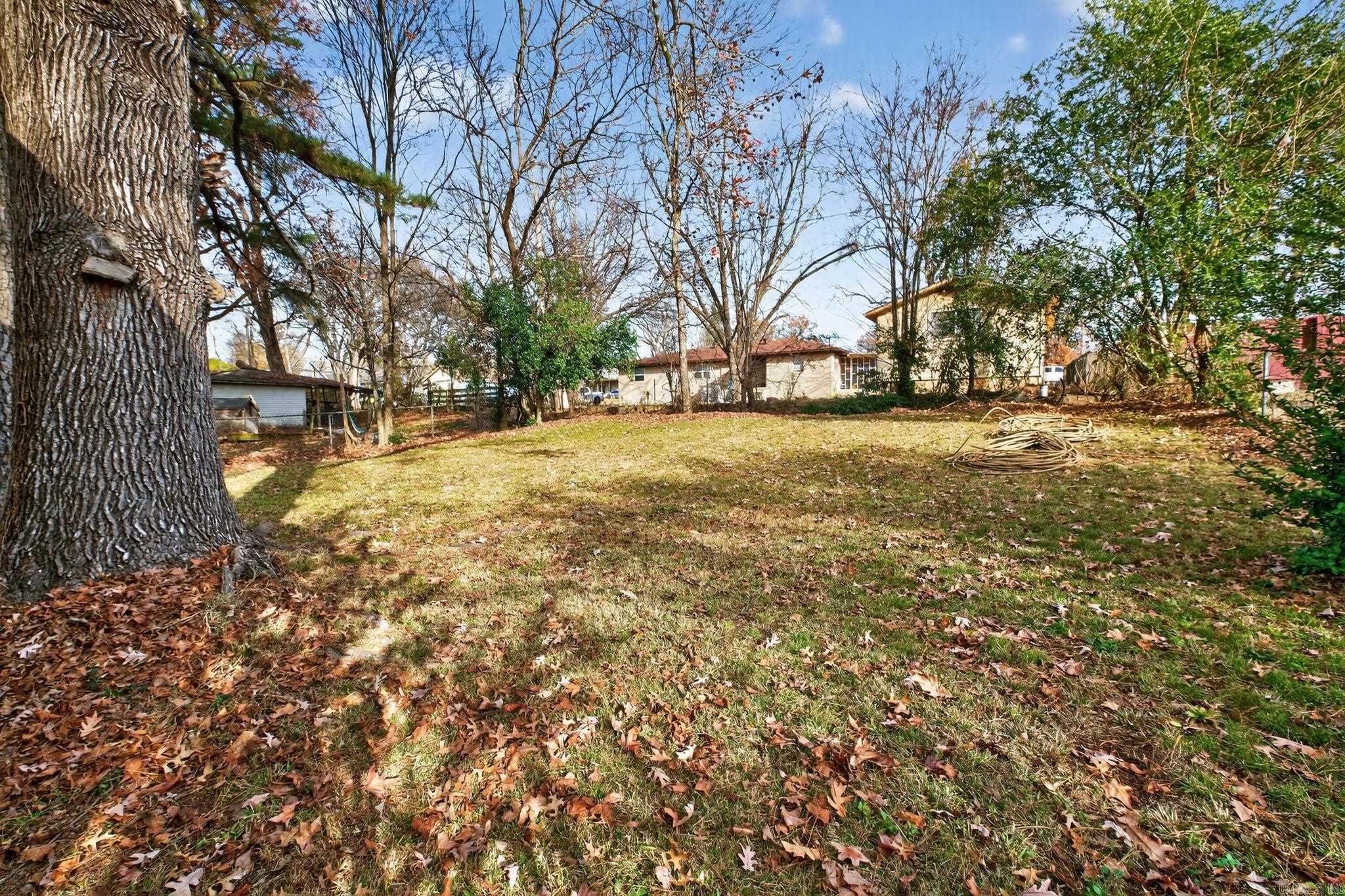 WAKEFIELD VILLAGE - Residential