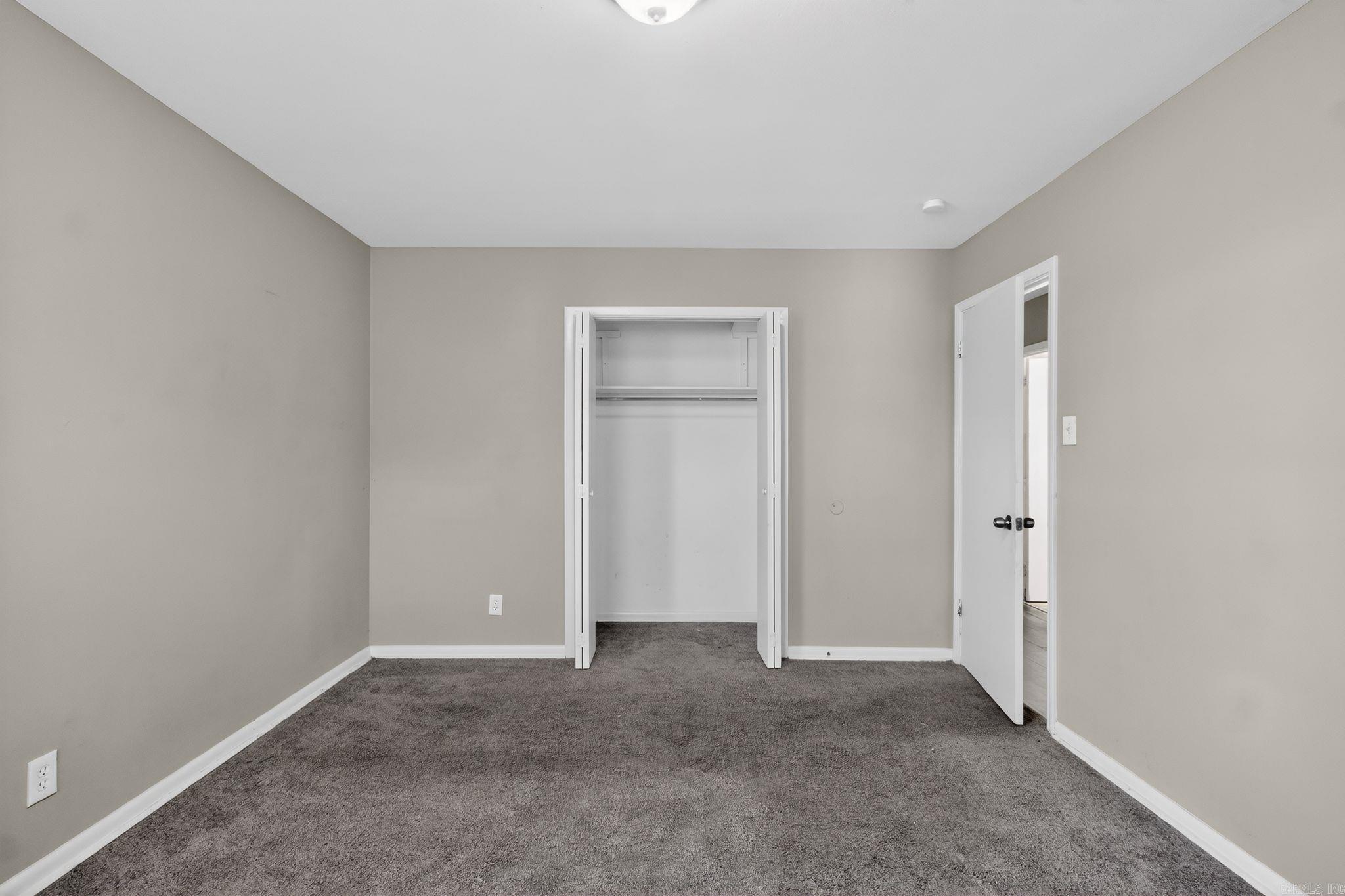 WAKEFIELD VILLAGE - Residential