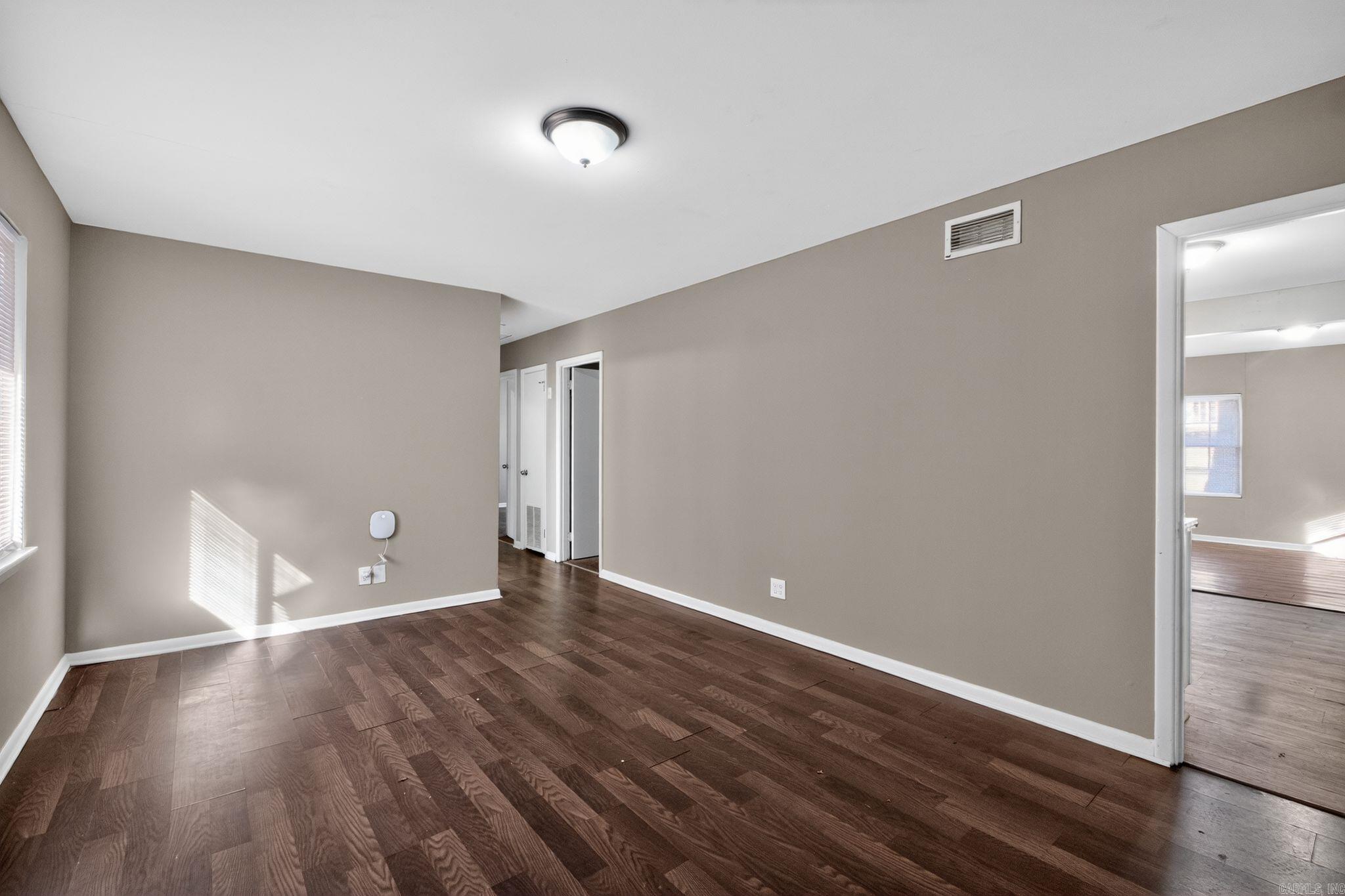 WAKEFIELD VILLAGE - Residential