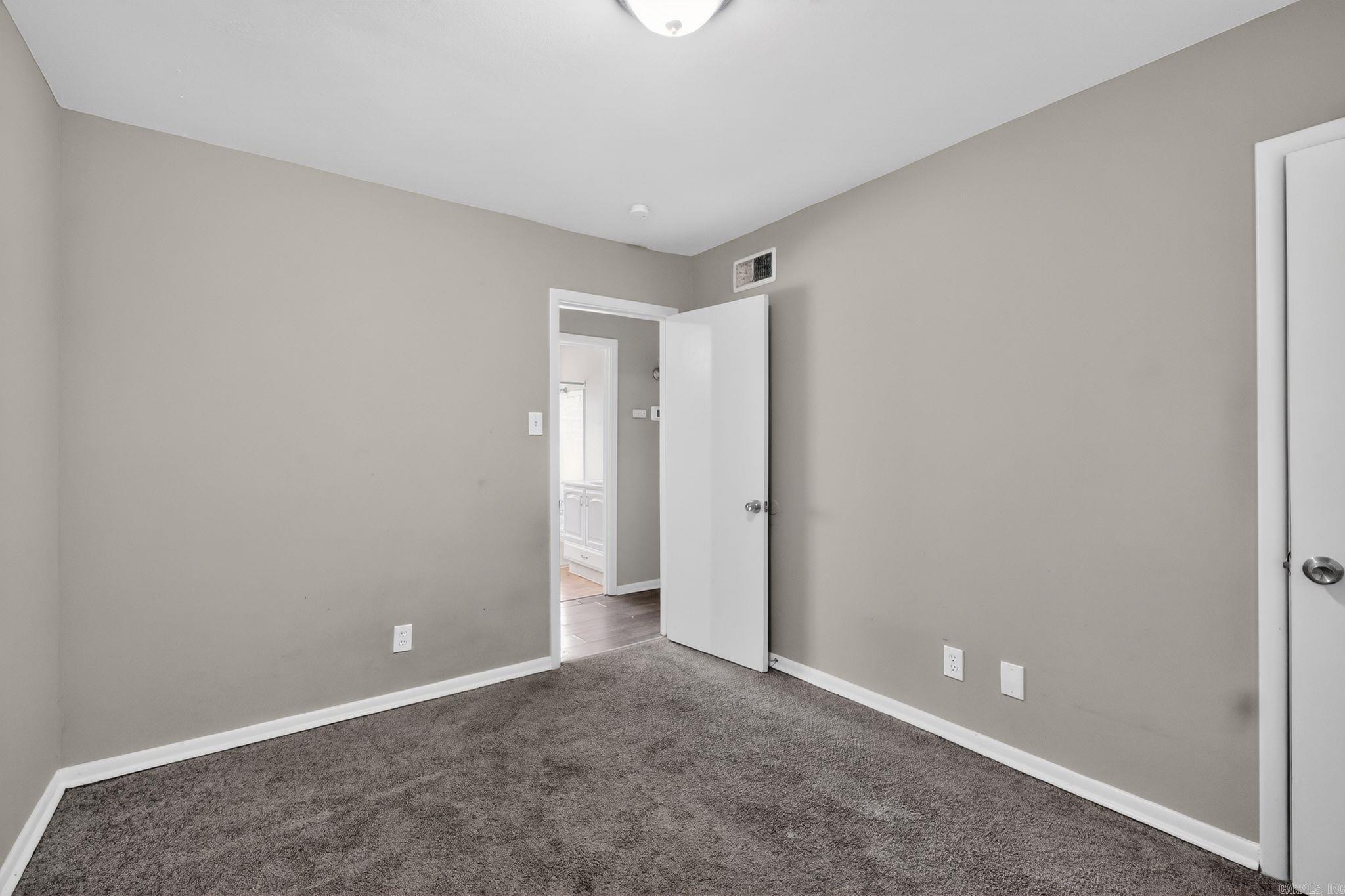 WAKEFIELD VILLAGE - Residential