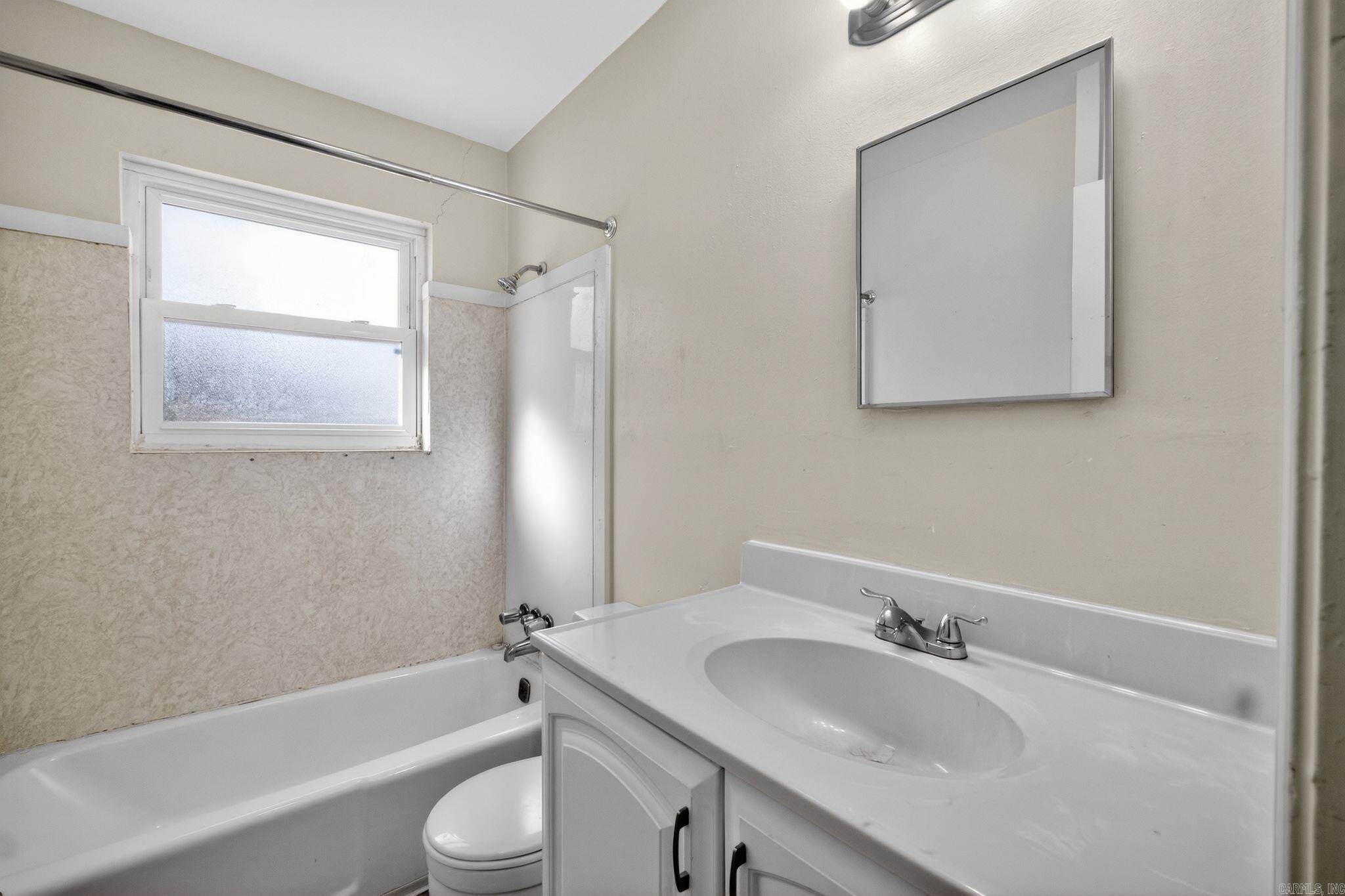 WAKEFIELD VILLAGE - Residential