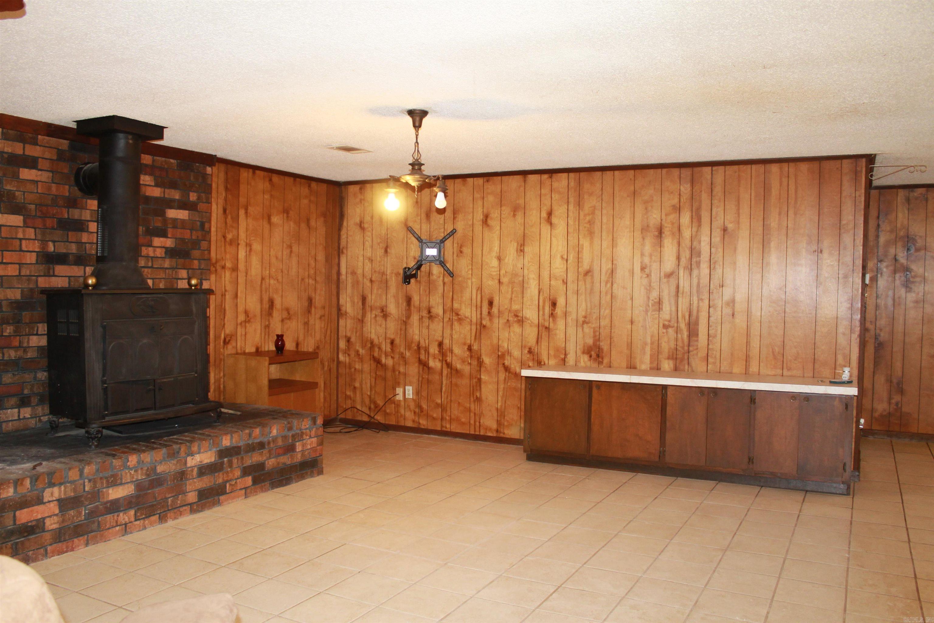 CHAMPAGNOLLE HEIGHTS - Residential