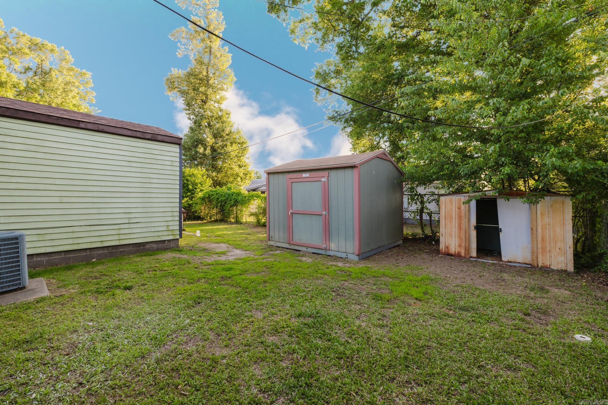 PINE FOREST - Residential