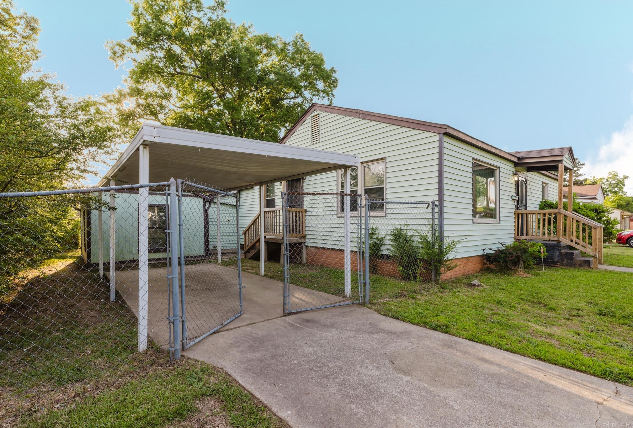PINE FOREST - Residential