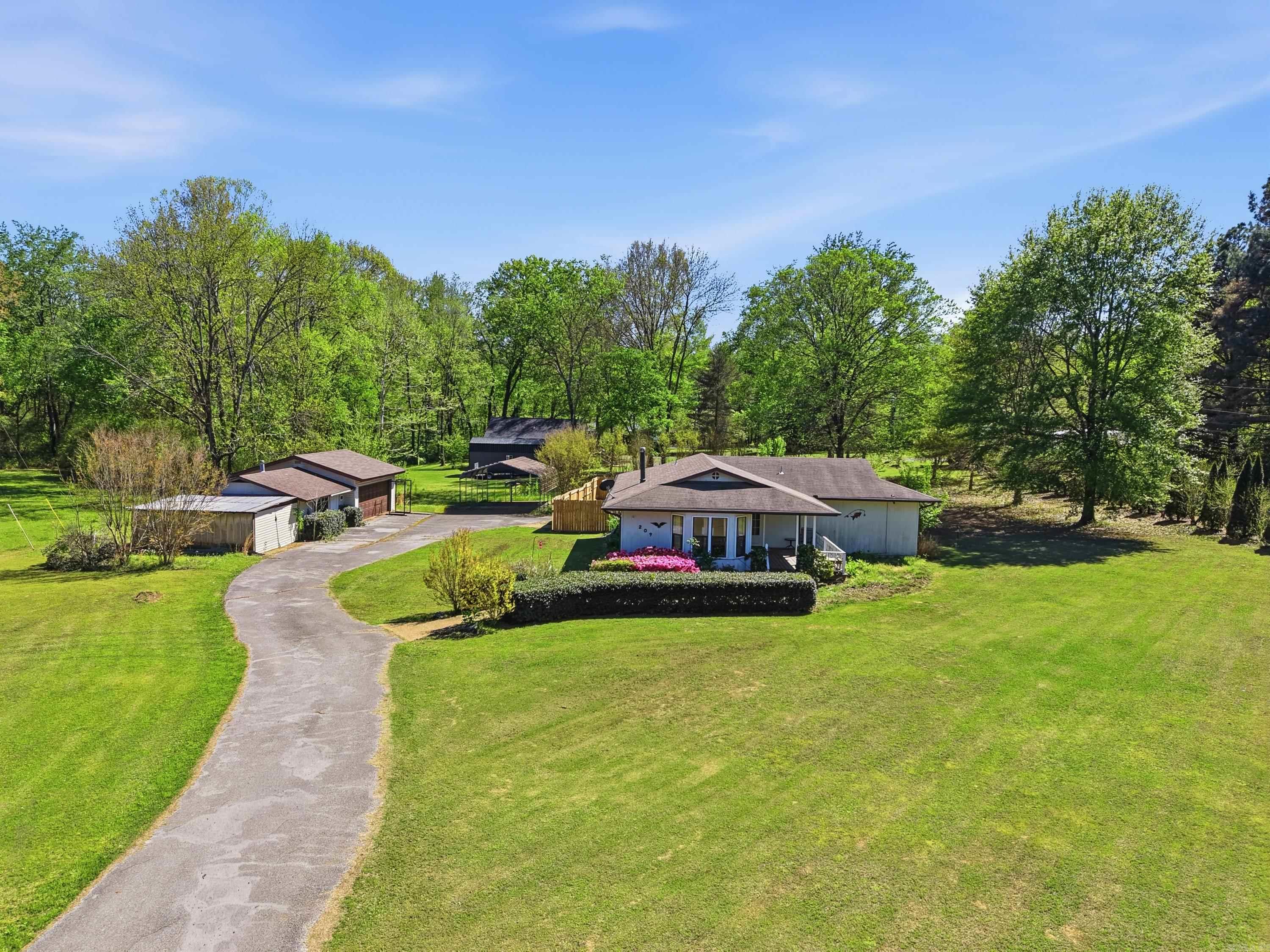 RIVER OAKS ESTATES - Residential