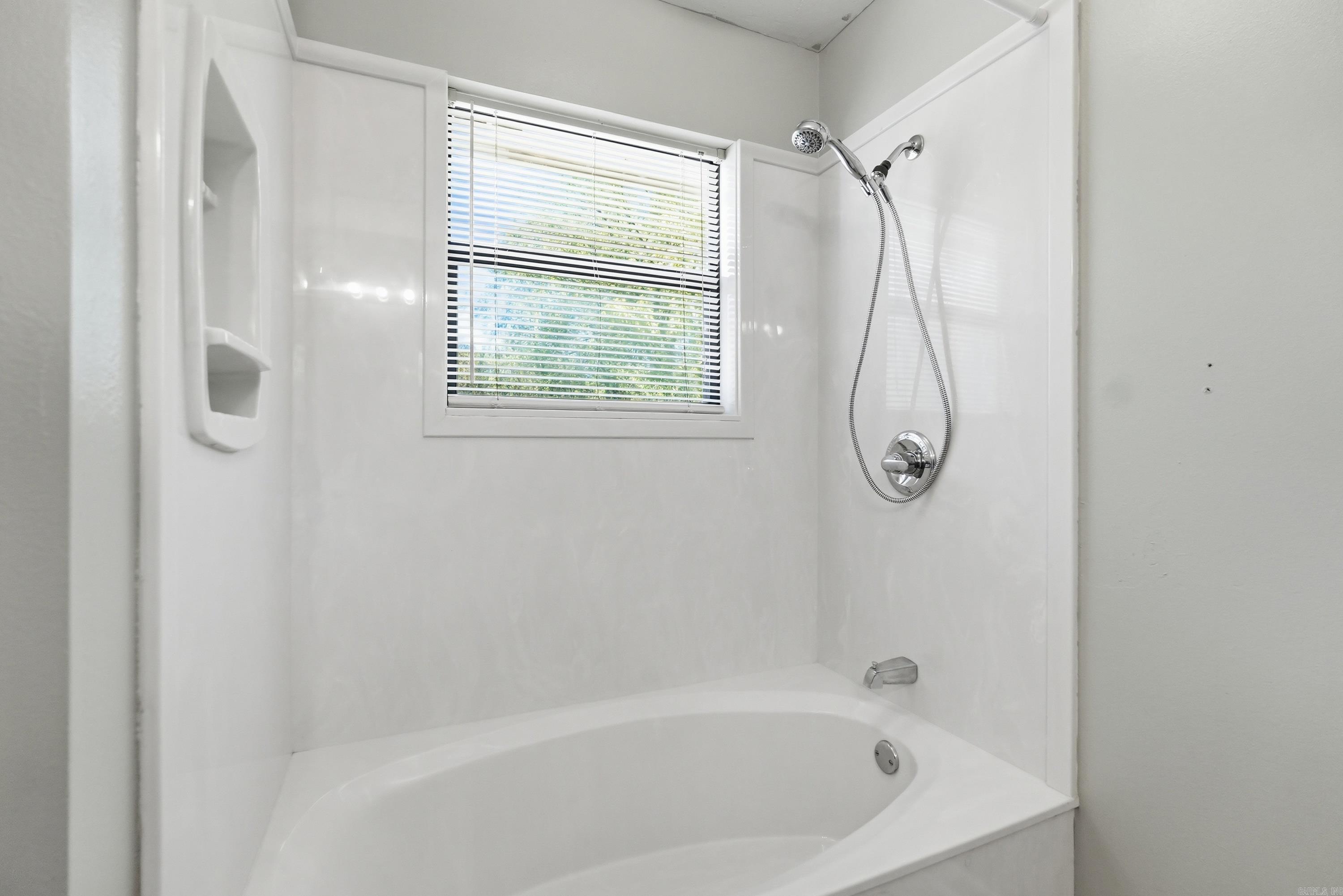 RIVER OAKS ESTATES - Residential