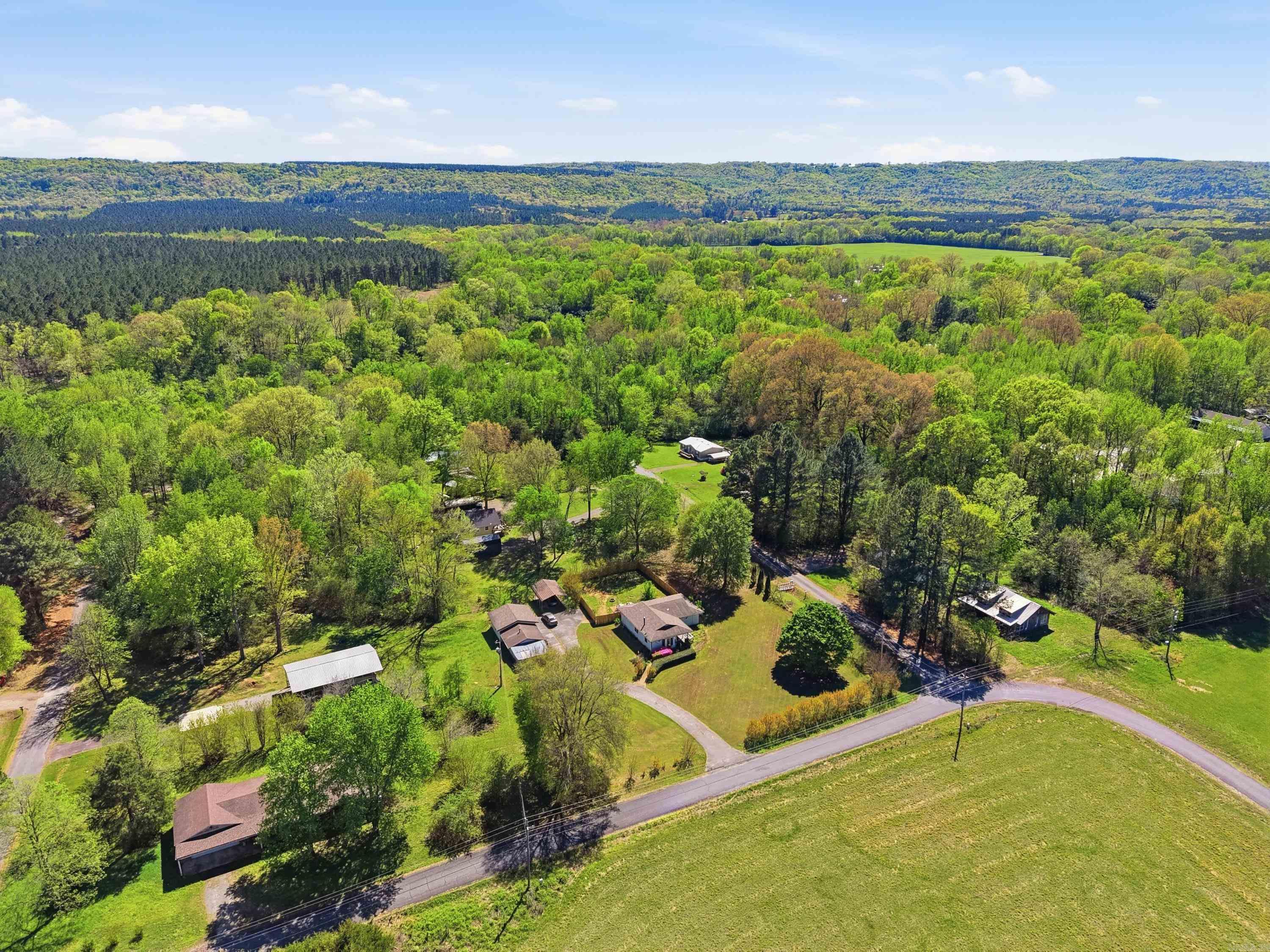 RIVER OAKS ESTATES - Residential