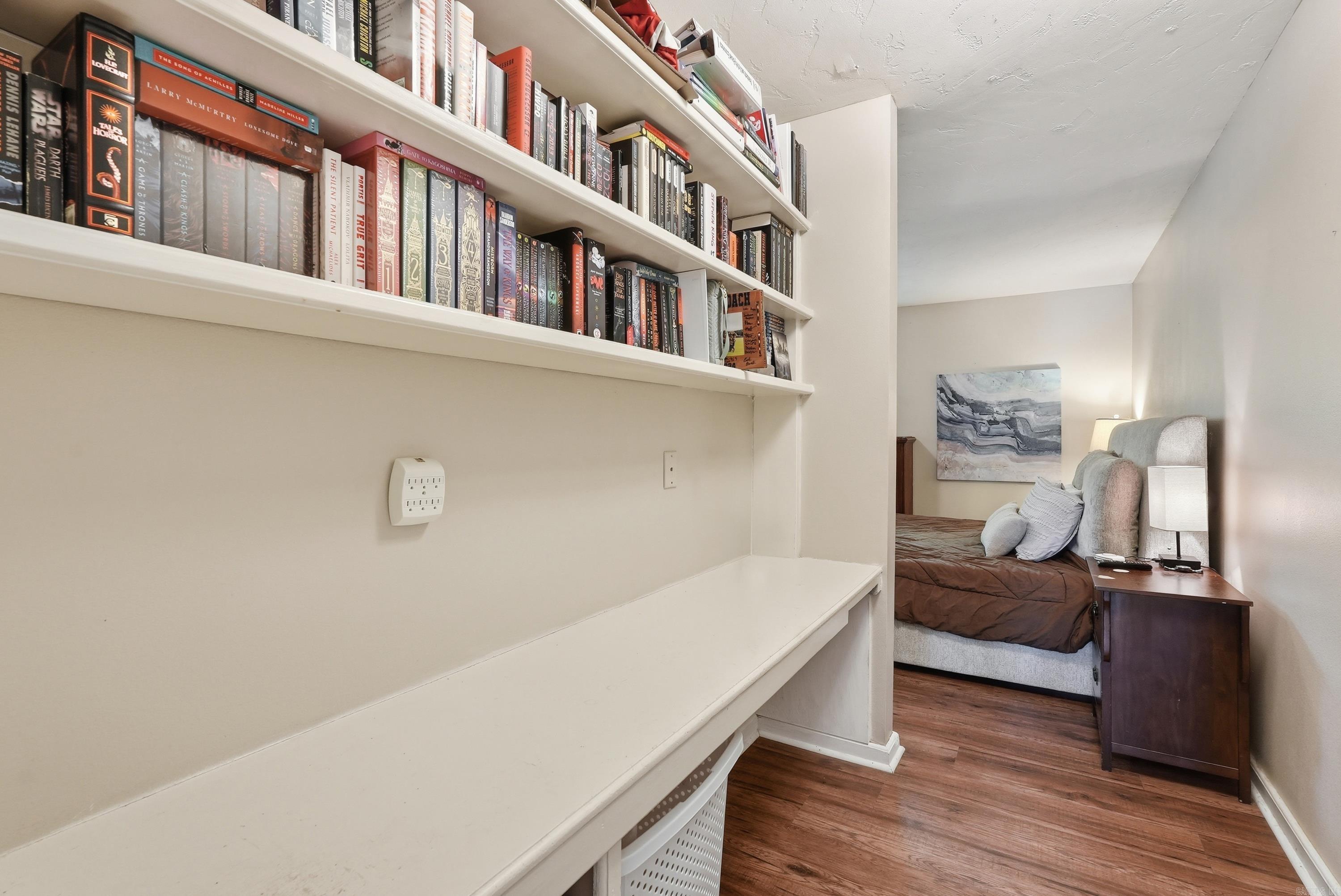 RIVER OAKS ESTATES - Residential