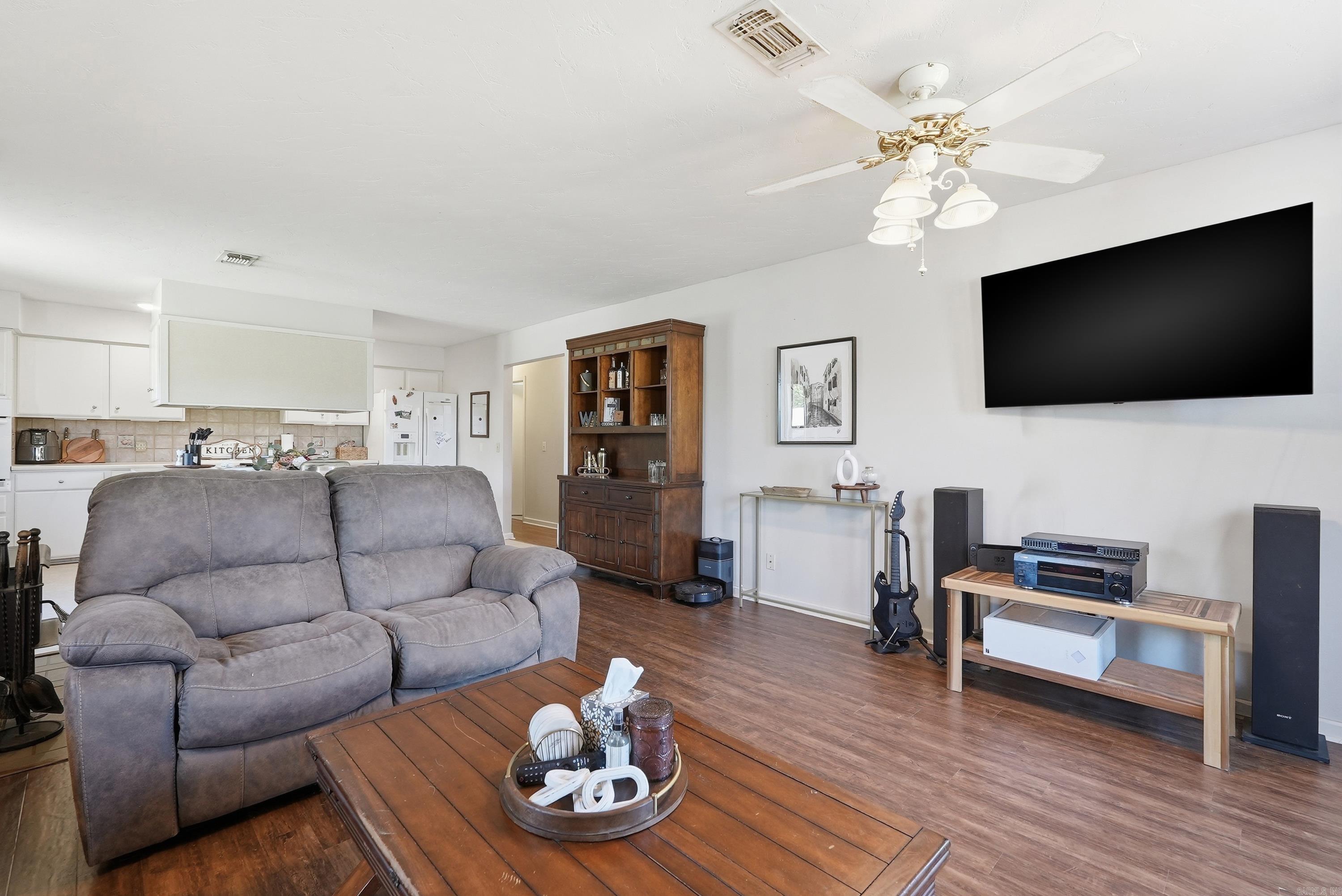 RIVER OAKS ESTATES - Residential