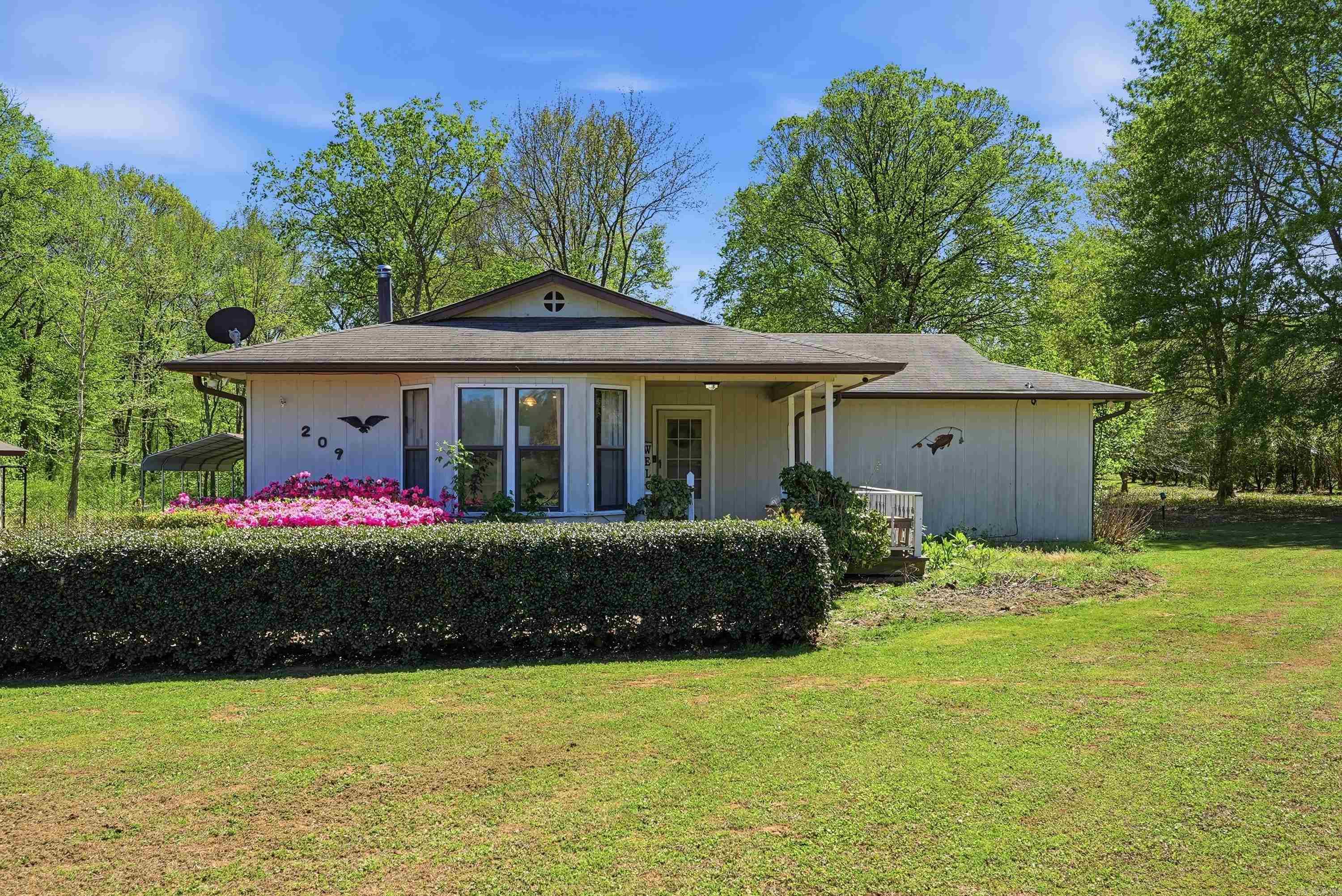 RIVER OAKS ESTATES - Residential