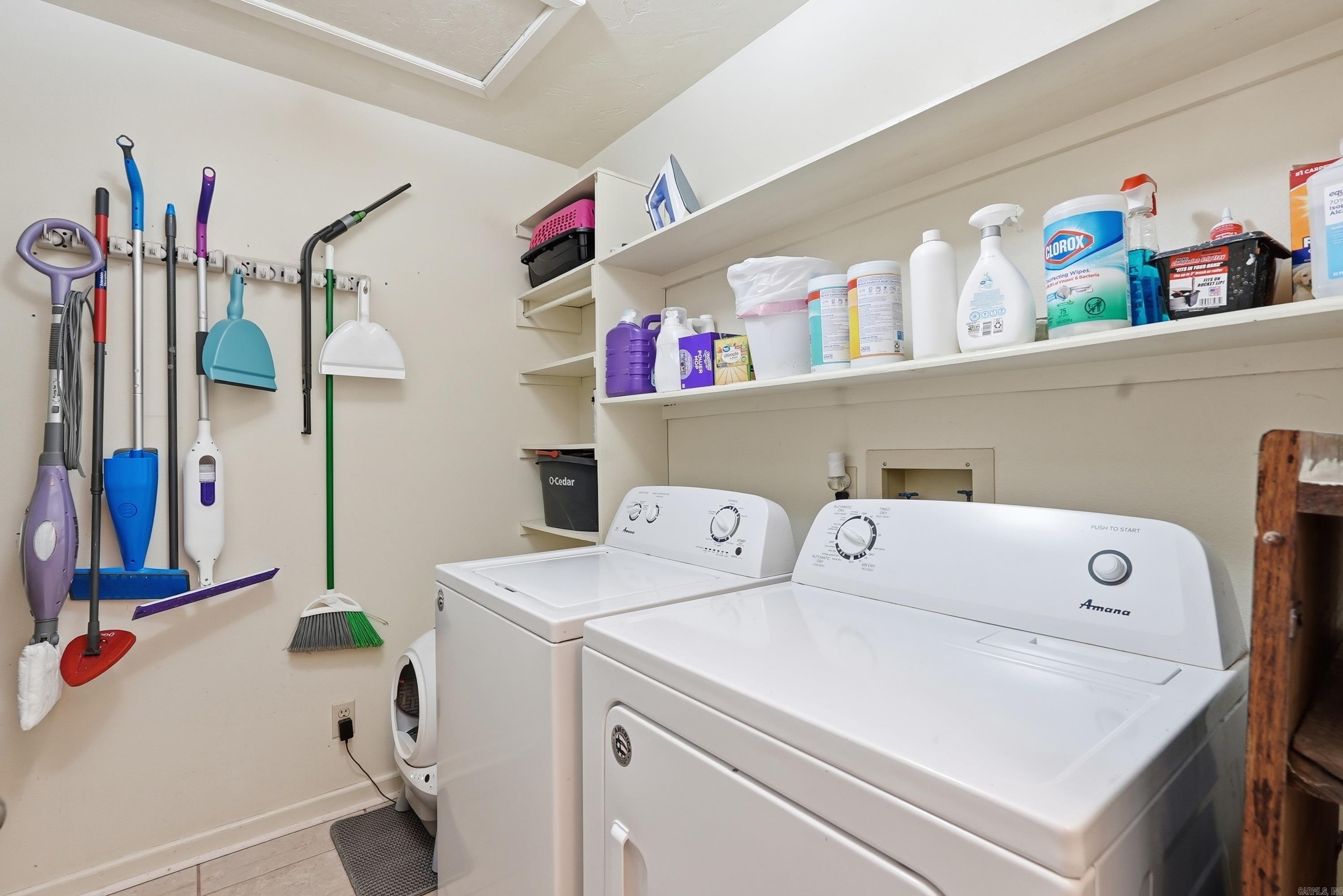 RIVER OAKS ESTATES - Residential