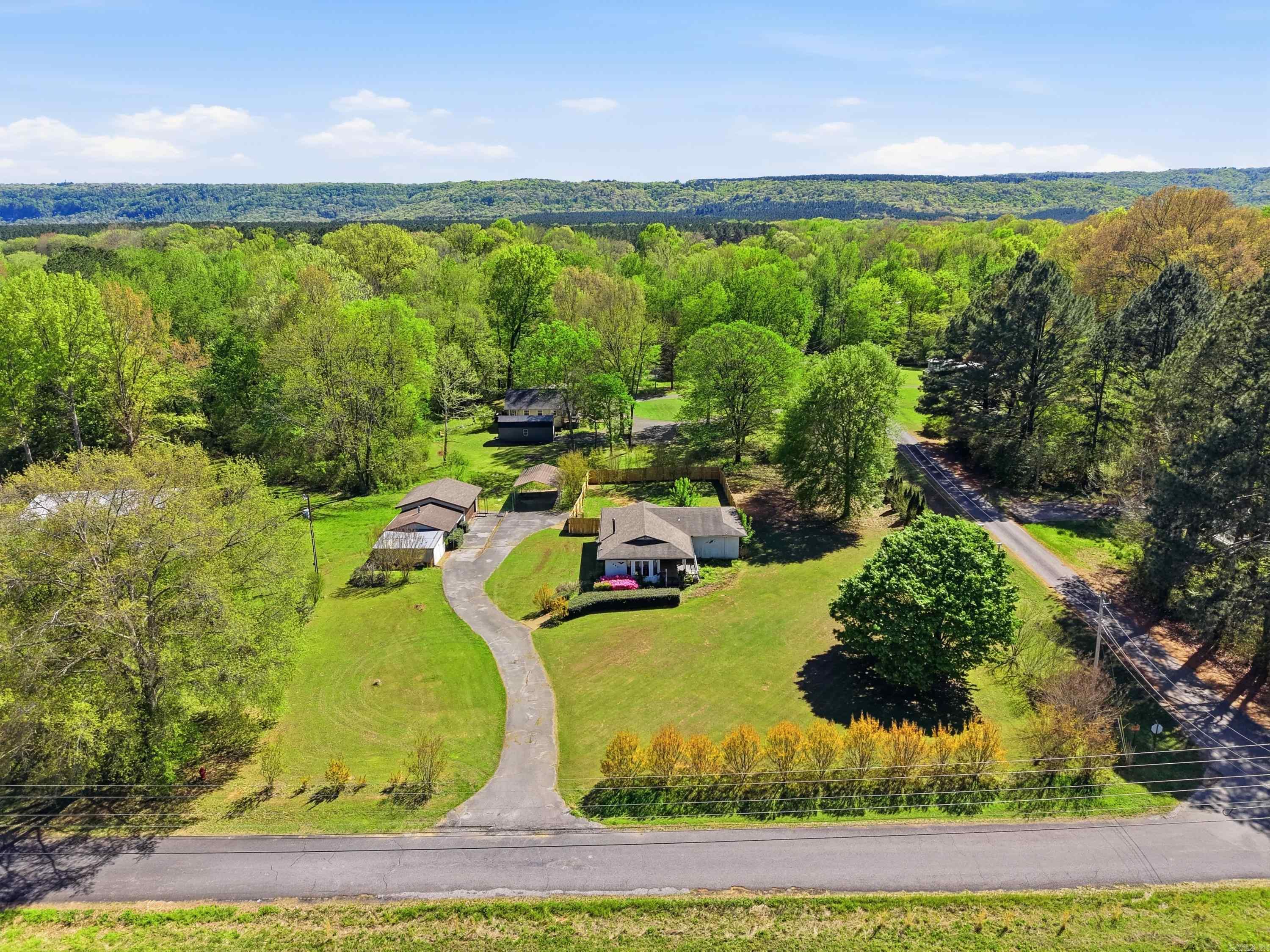 RIVER OAKS ESTATES - Residential