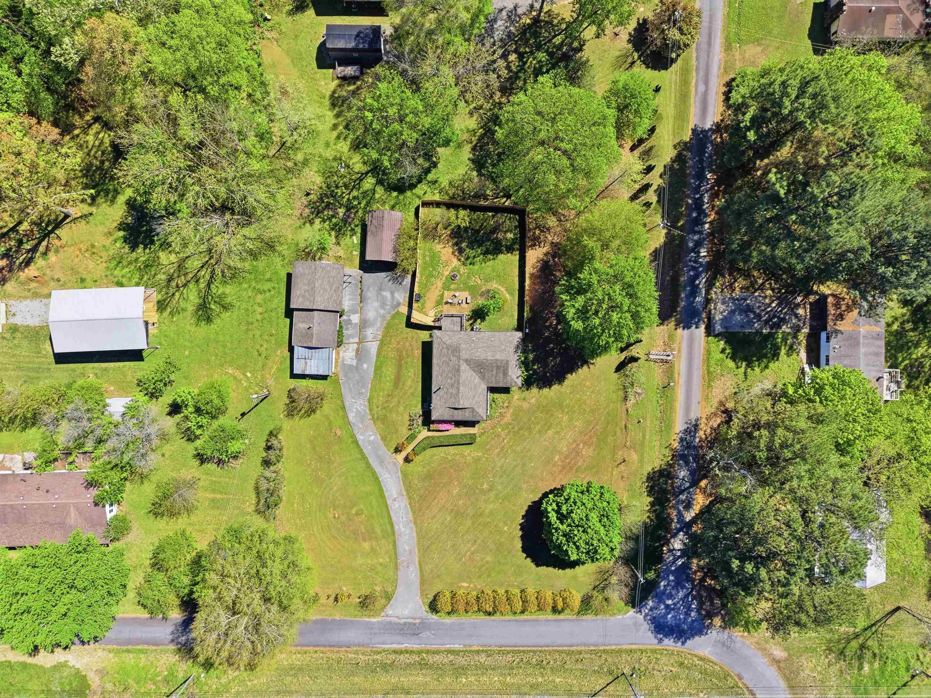 RIVER OAKS ESTATES - Residential