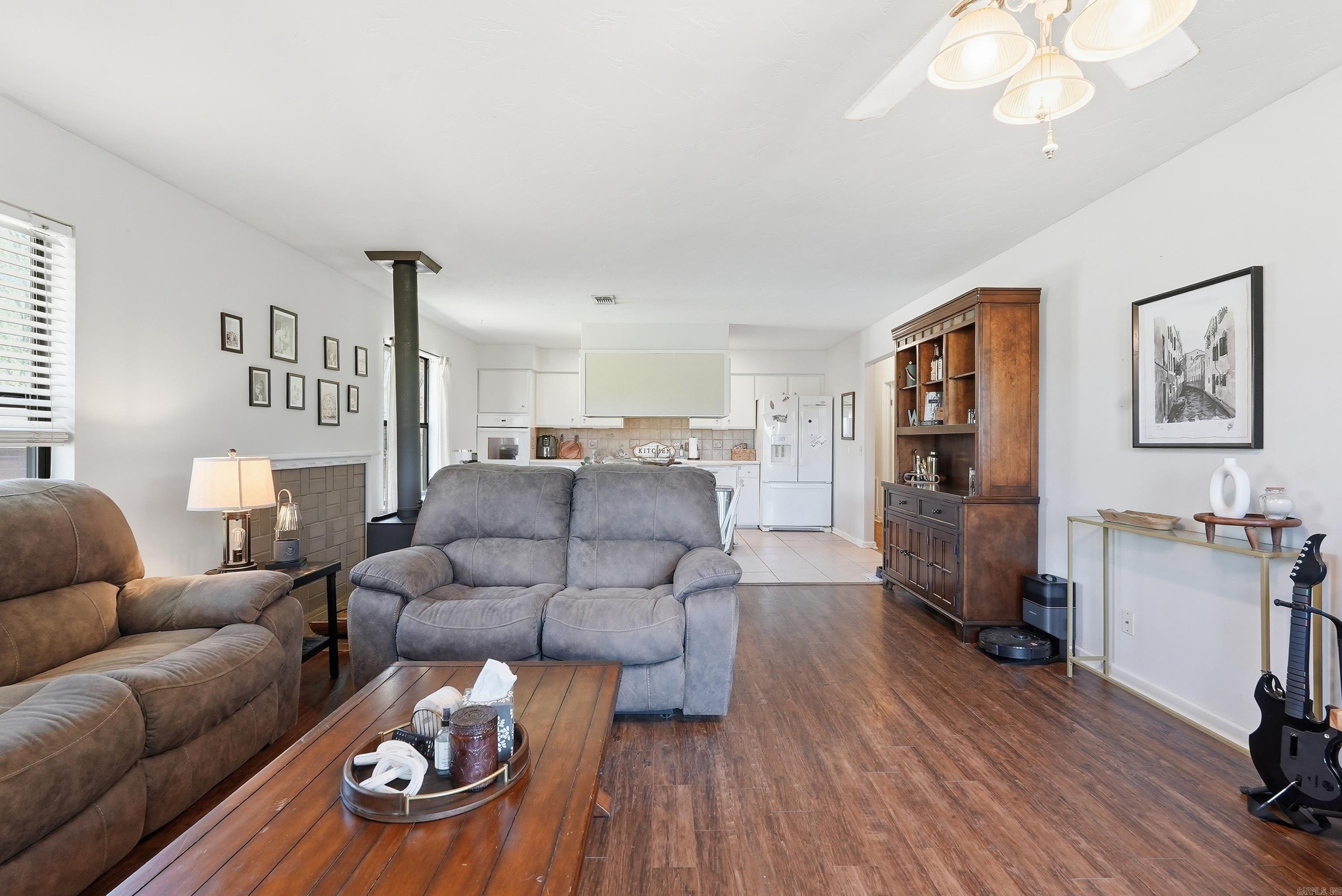 RIVER OAKS ESTATES - Residential