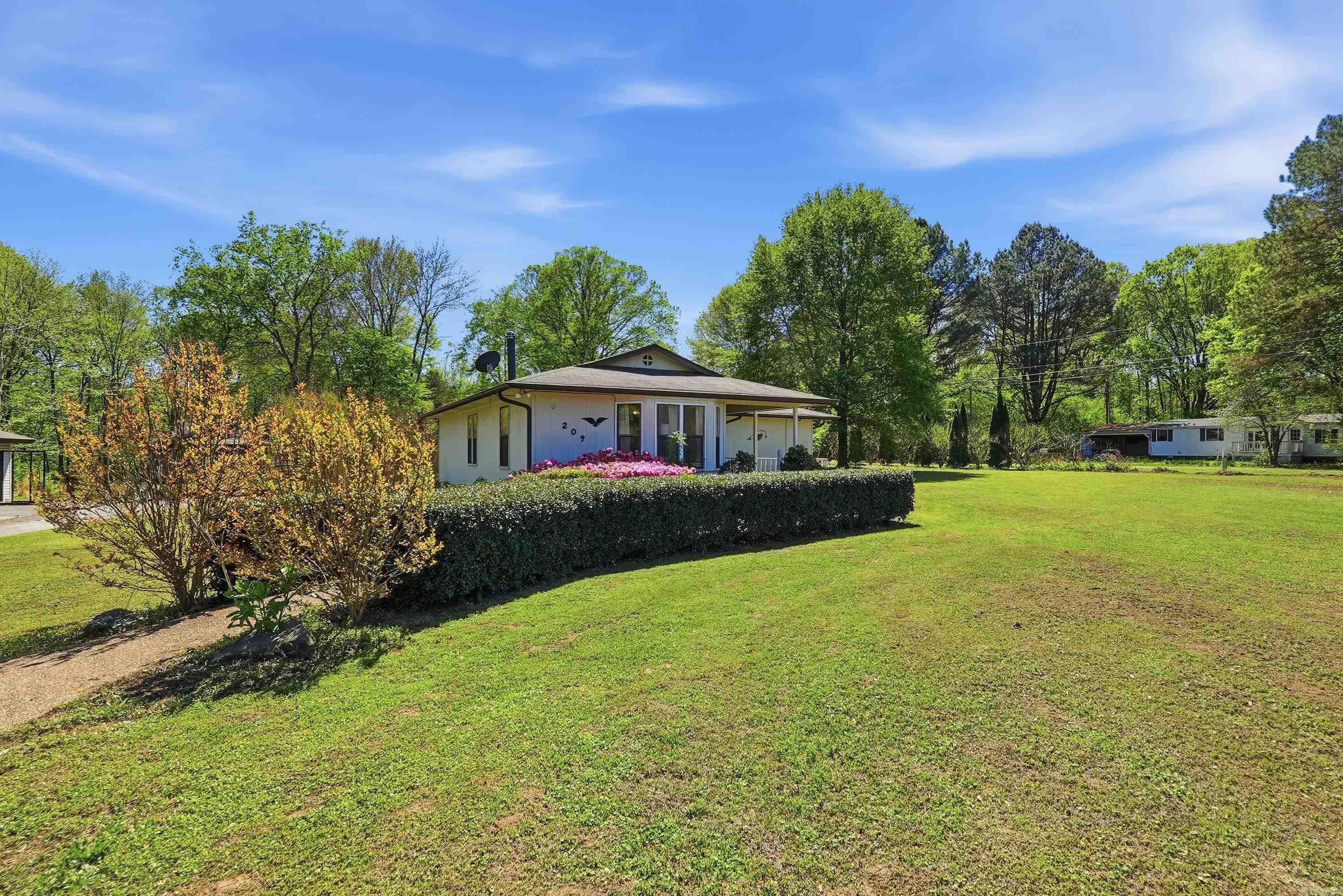 RIVER OAKS ESTATES - Residential