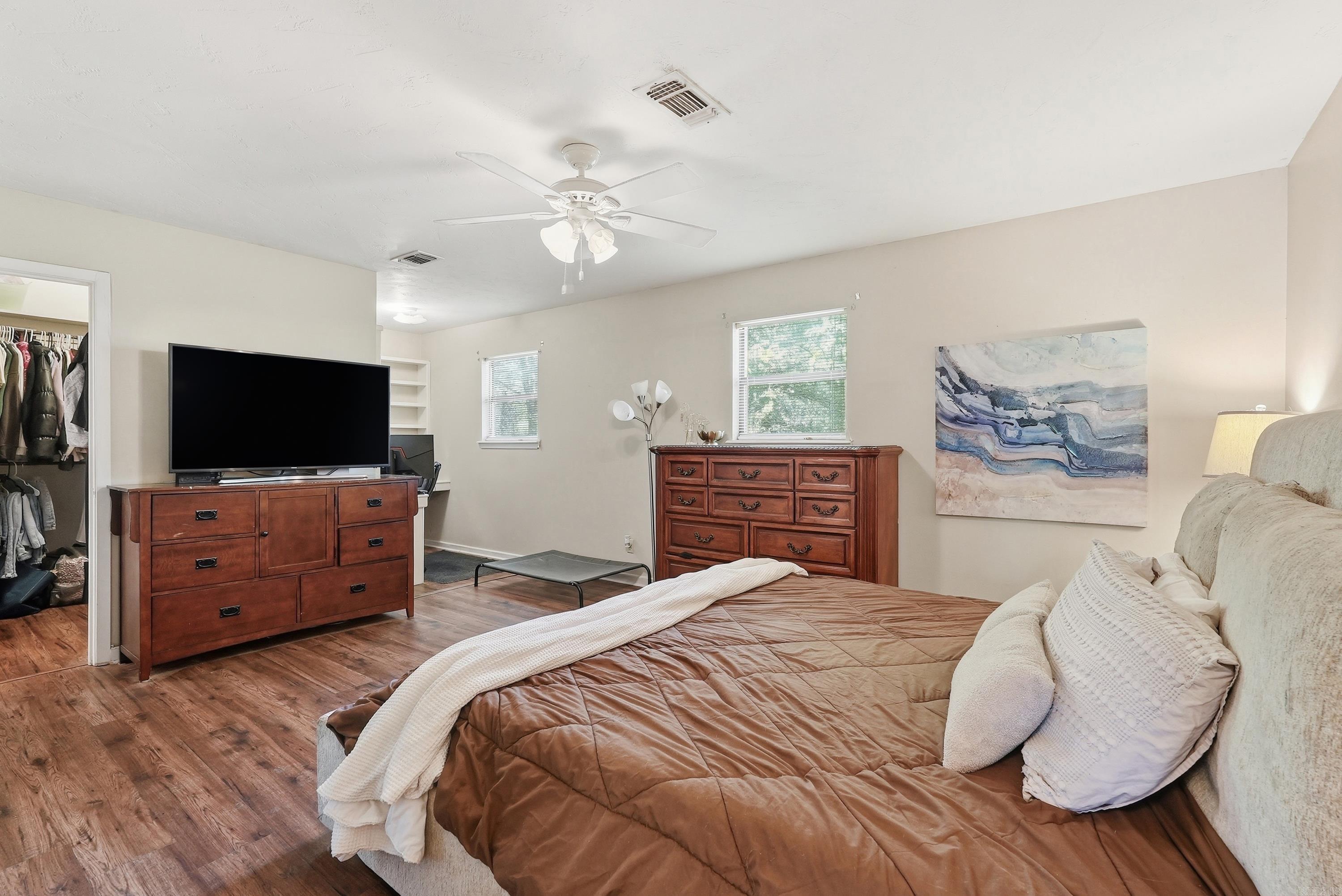 RIVER OAKS ESTATES - Residential