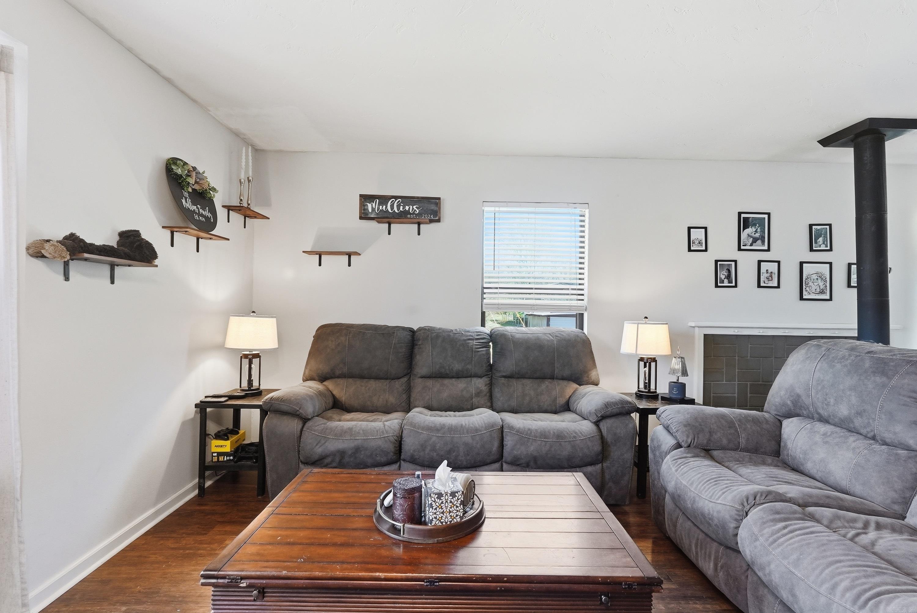 RIVER OAKS ESTATES - Residential