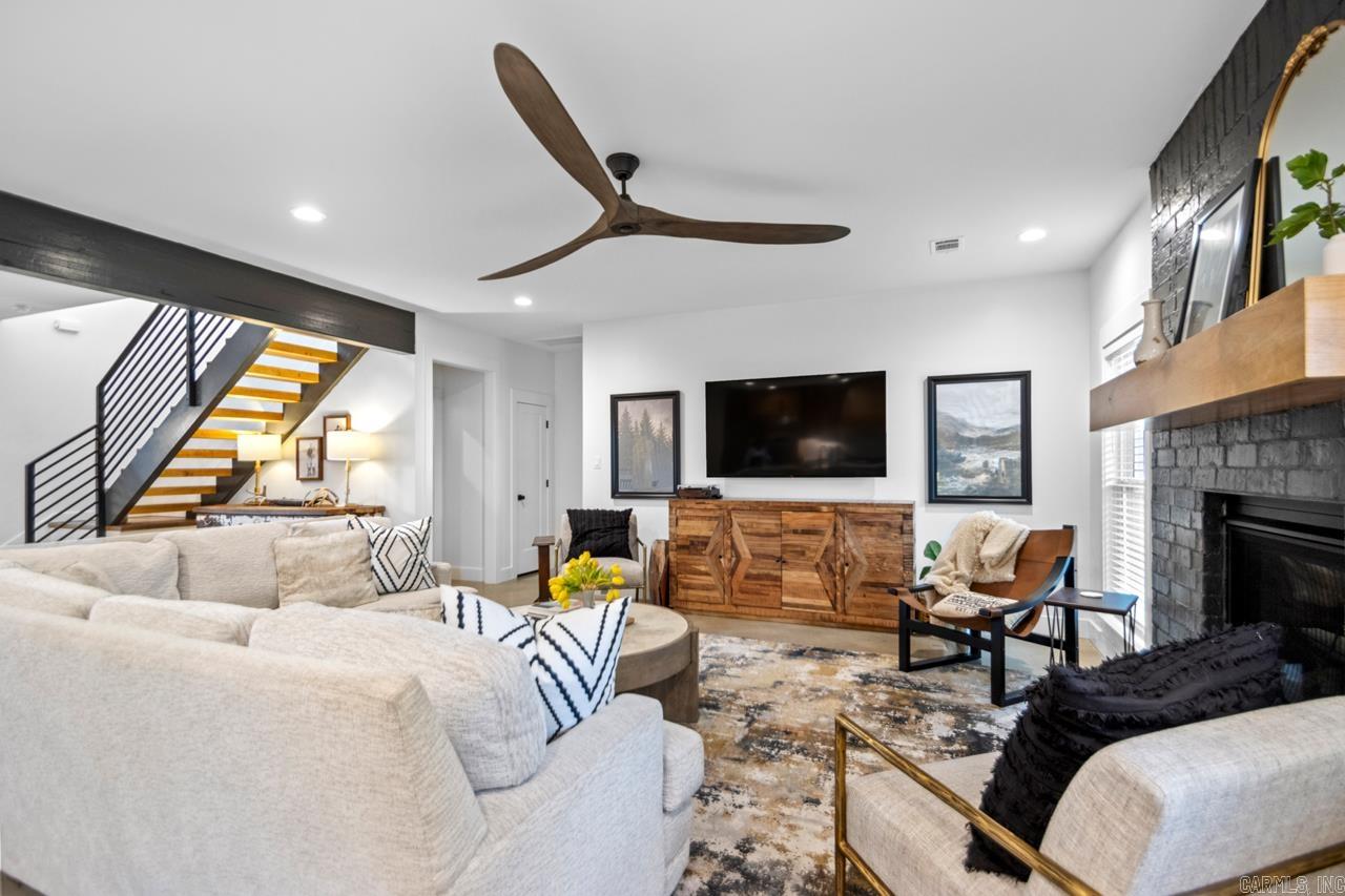 BRENTS - Residential