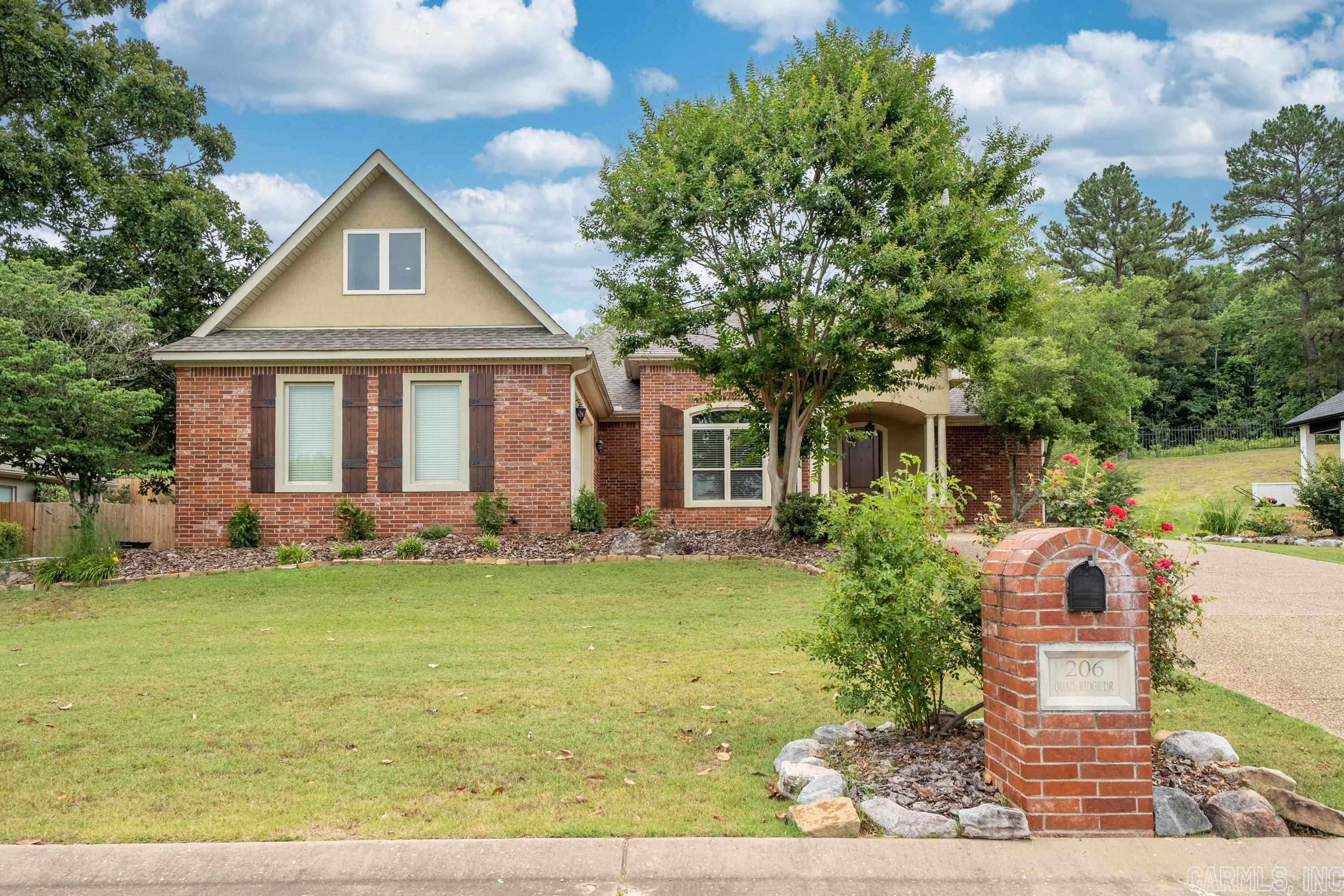 QUAIL RIDGE ESTATES - Residential