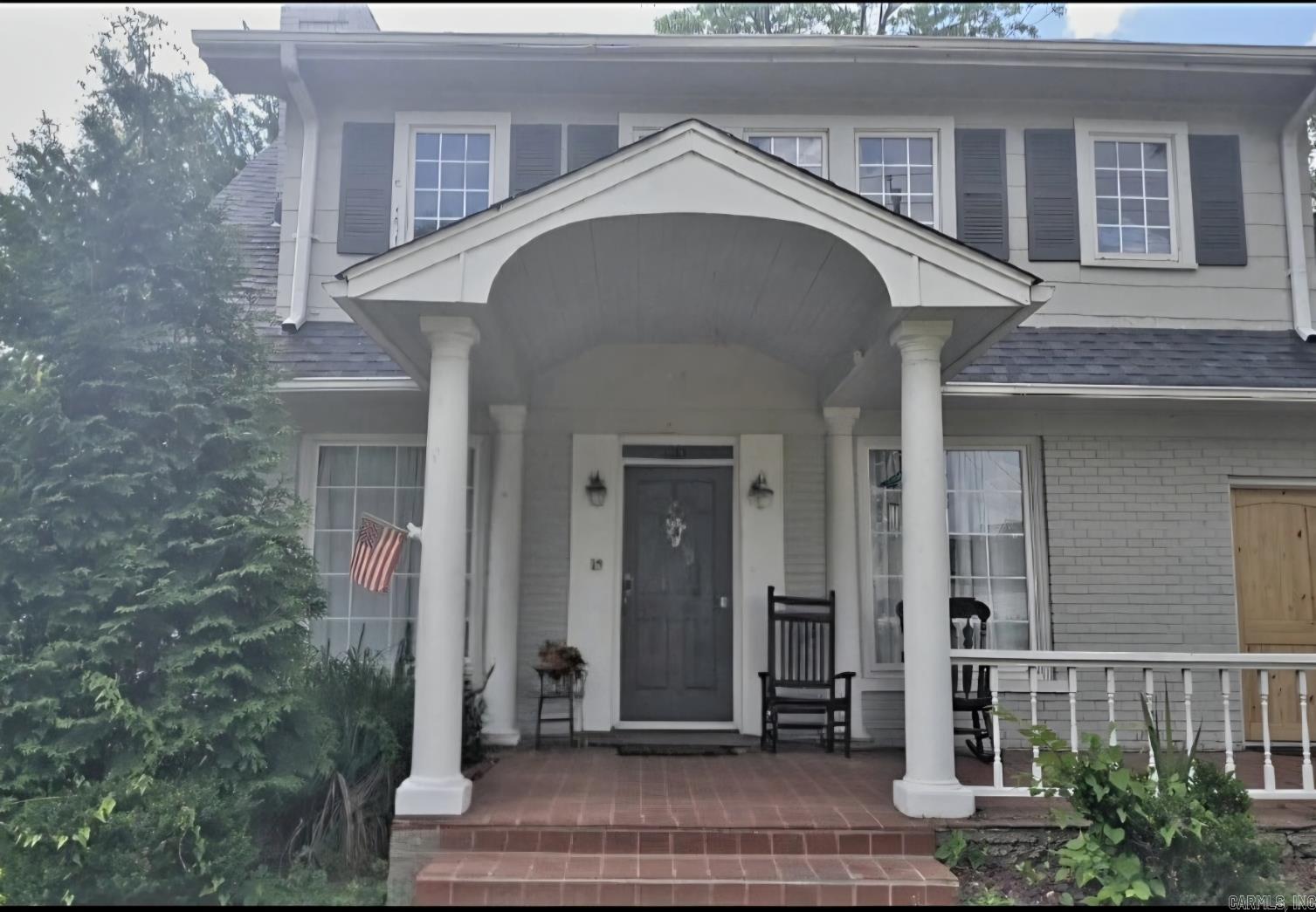 EAST BROADWAY - Residential