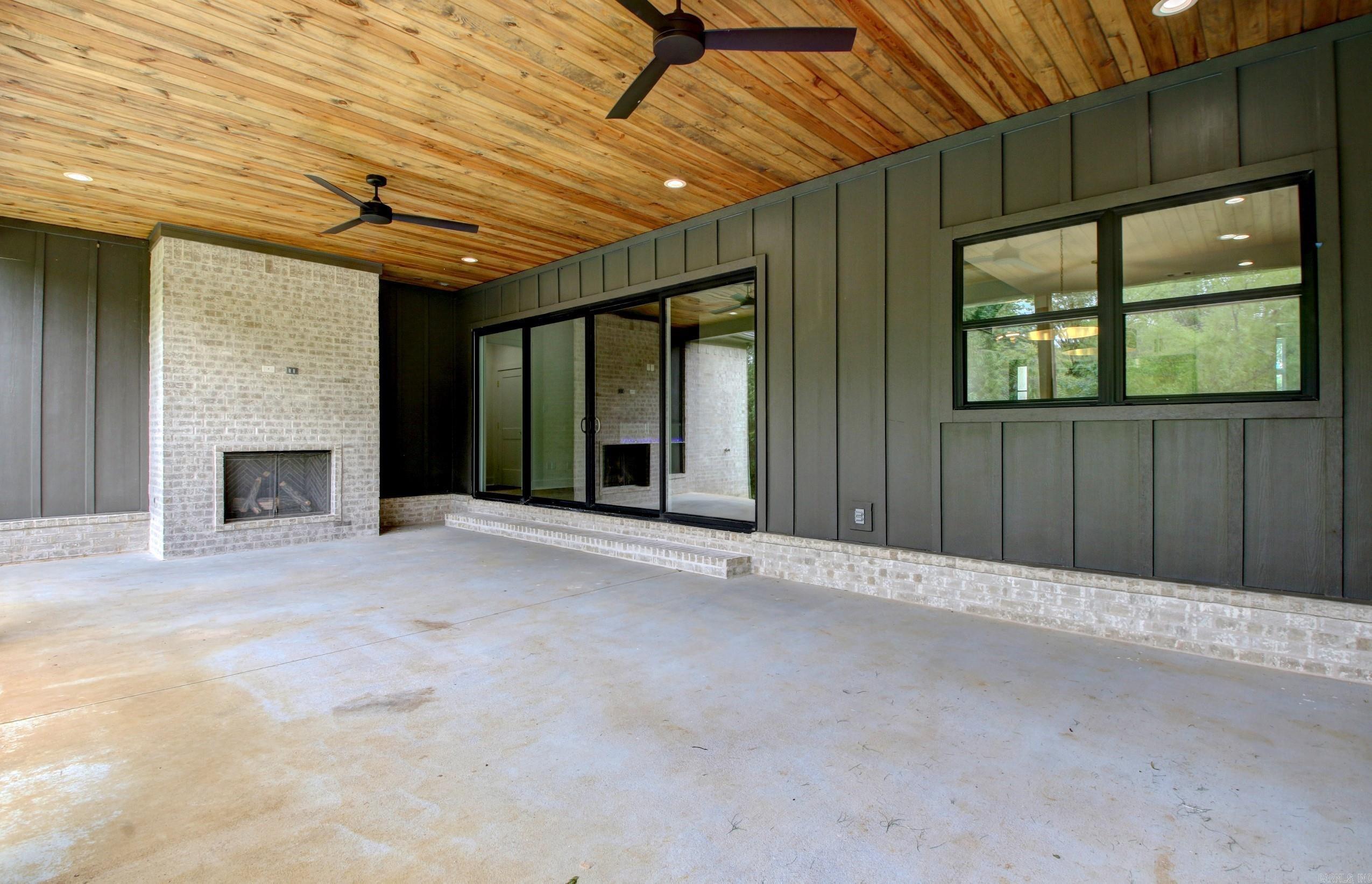 GREYSTONE - Residential