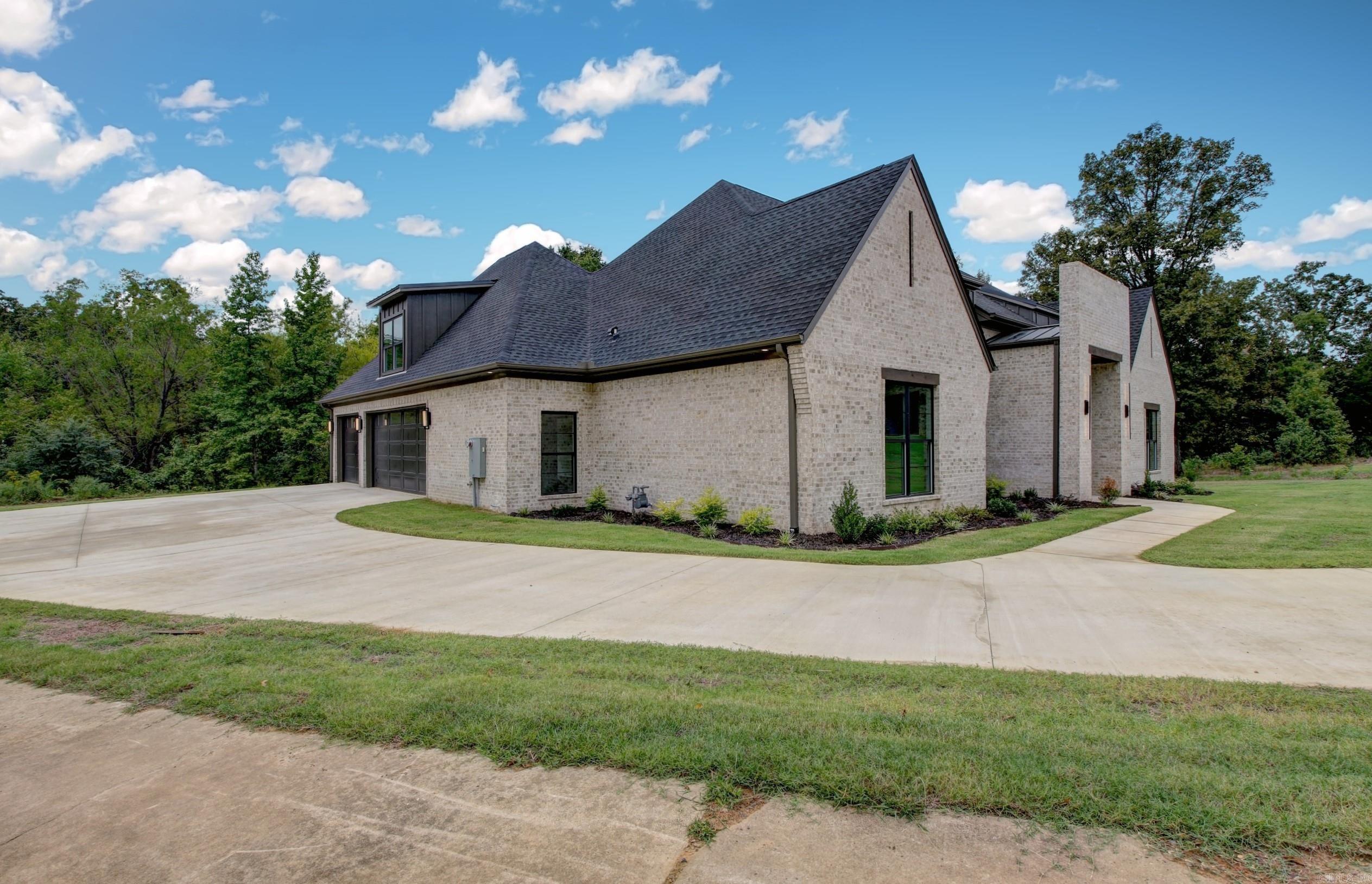 GREYSTONE - Residential