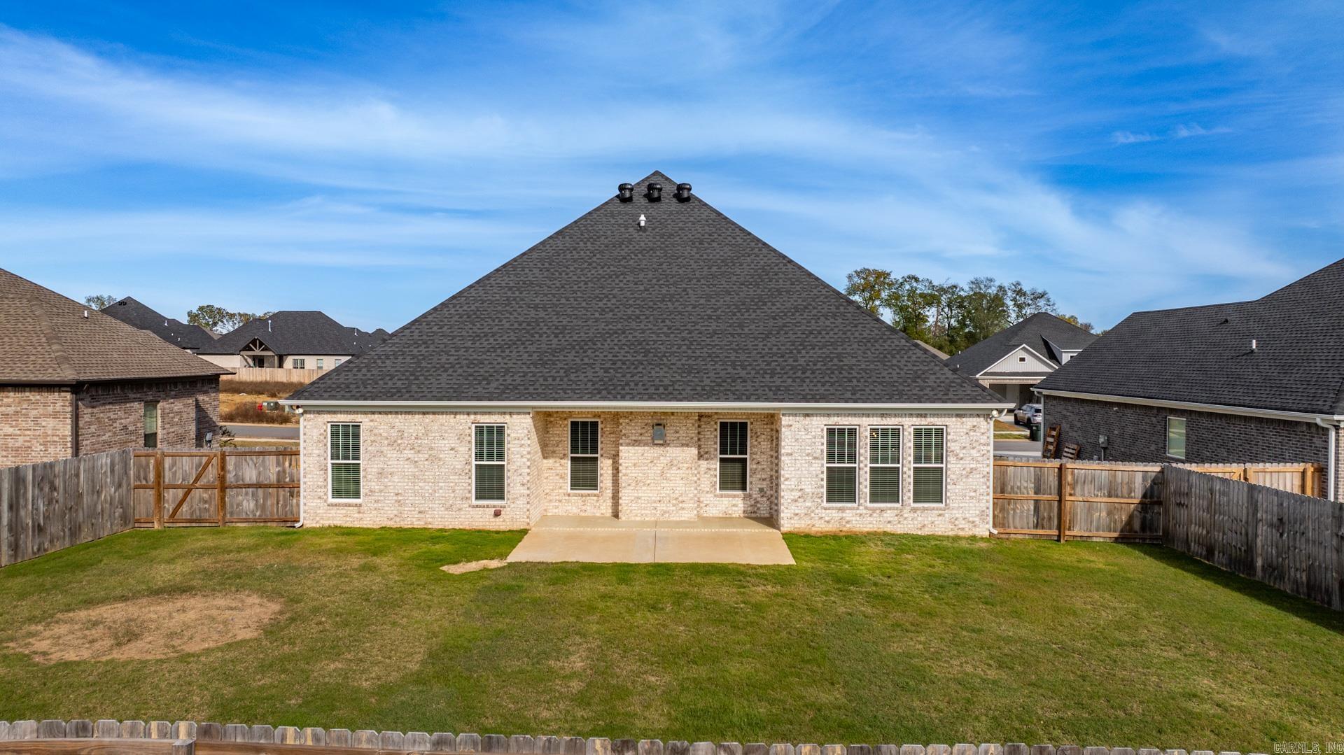 IVY PLACE - Residential