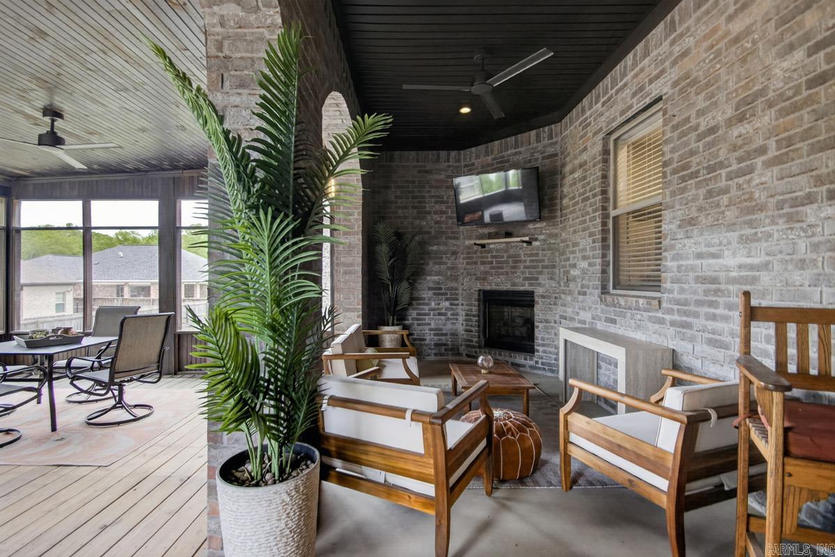 MILLERS GLENN - Residential