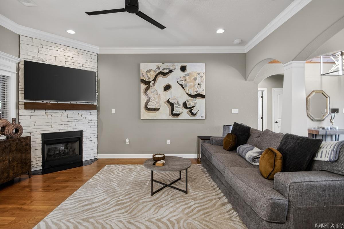 MILLERS GLENN - Residential