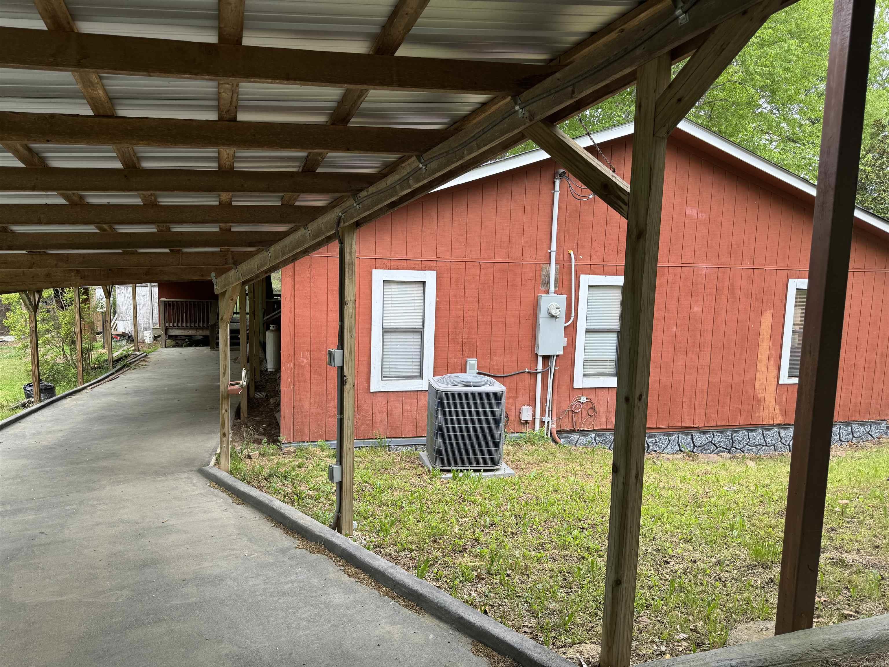 CHEROKEE BEACH LAKE ESTATES - Residential